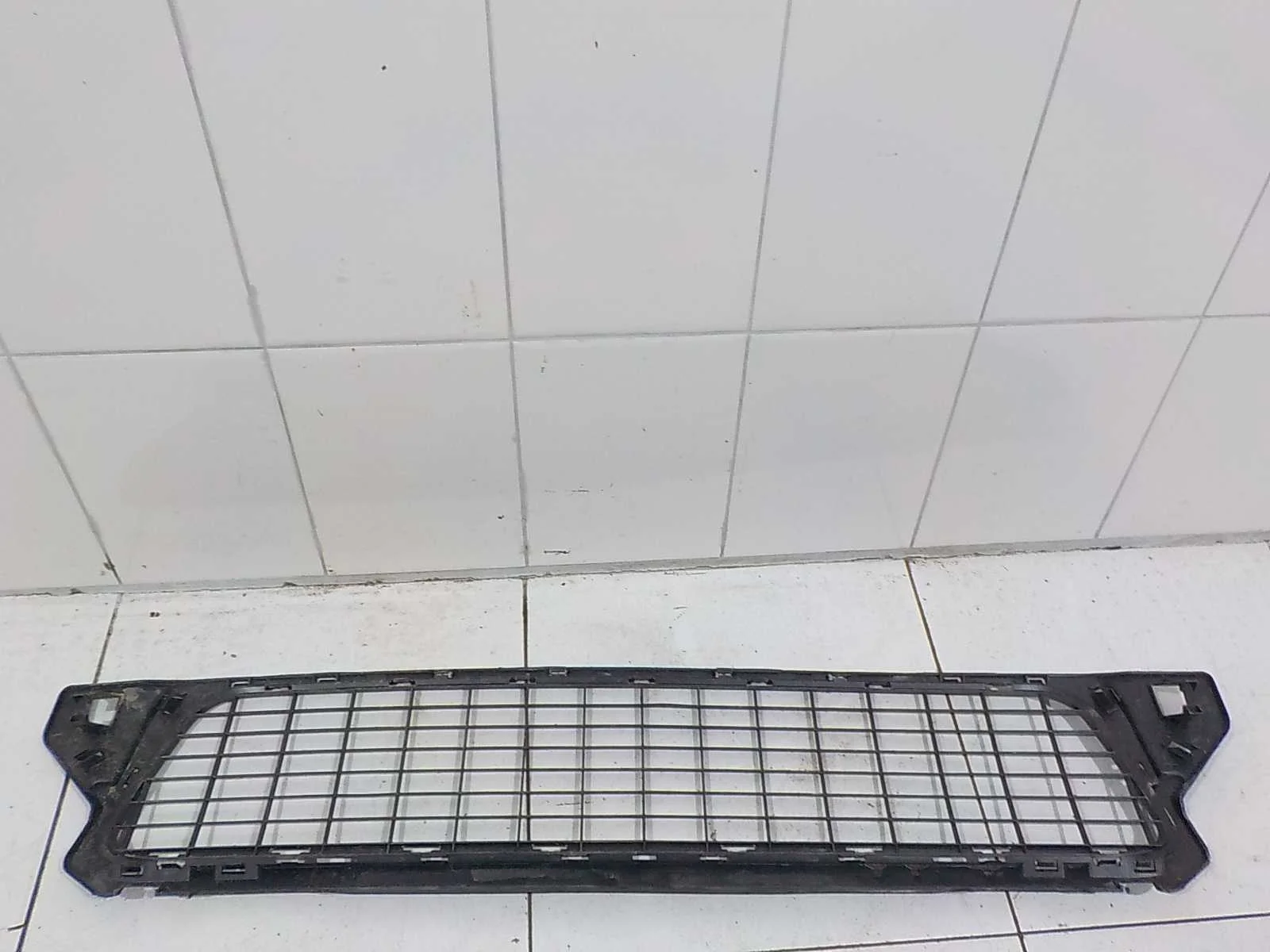 решетка бампера Renault Duster I (2010—2015)