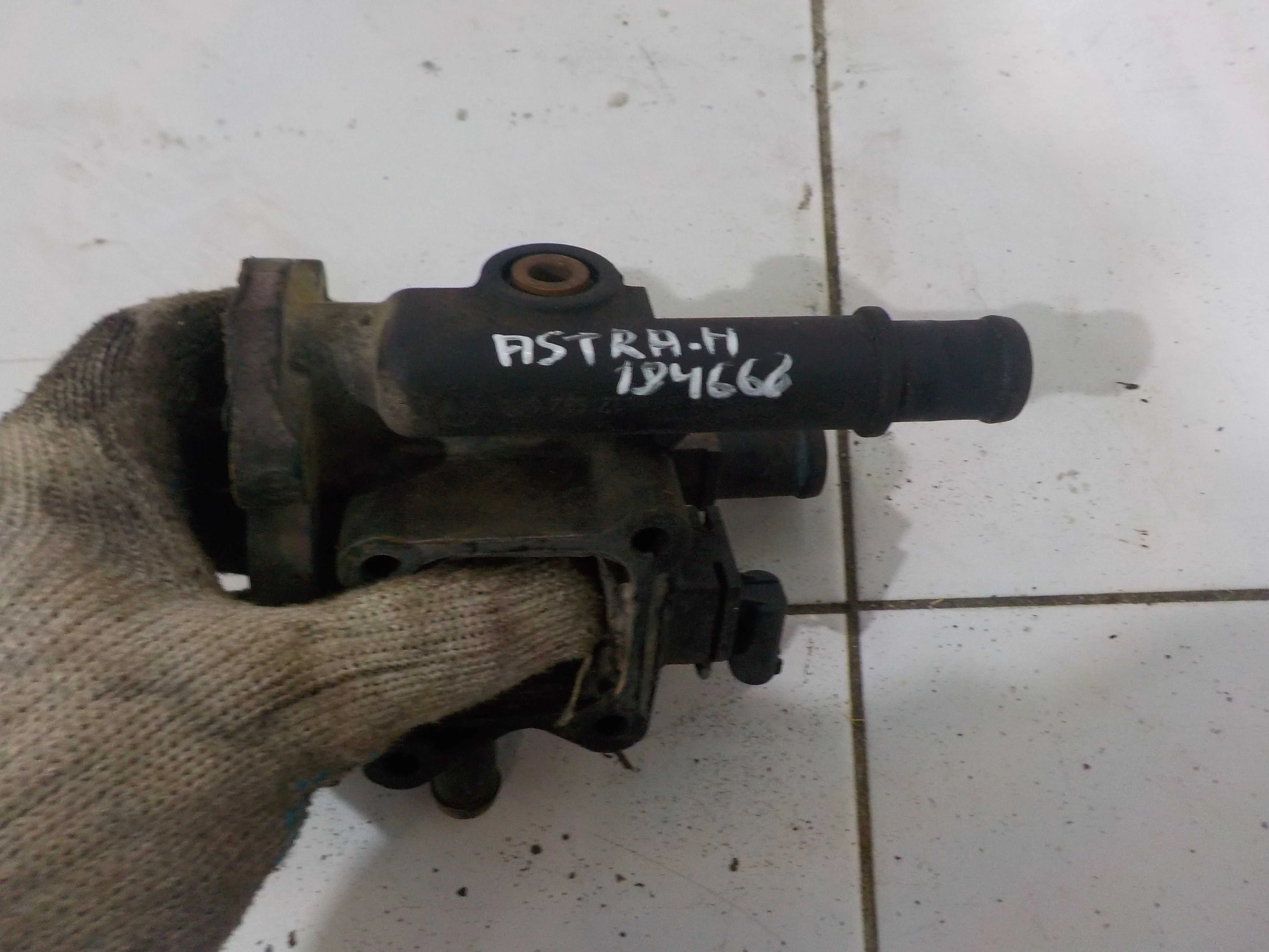 Корпус термостата Opel Mokka I (2012—2016)