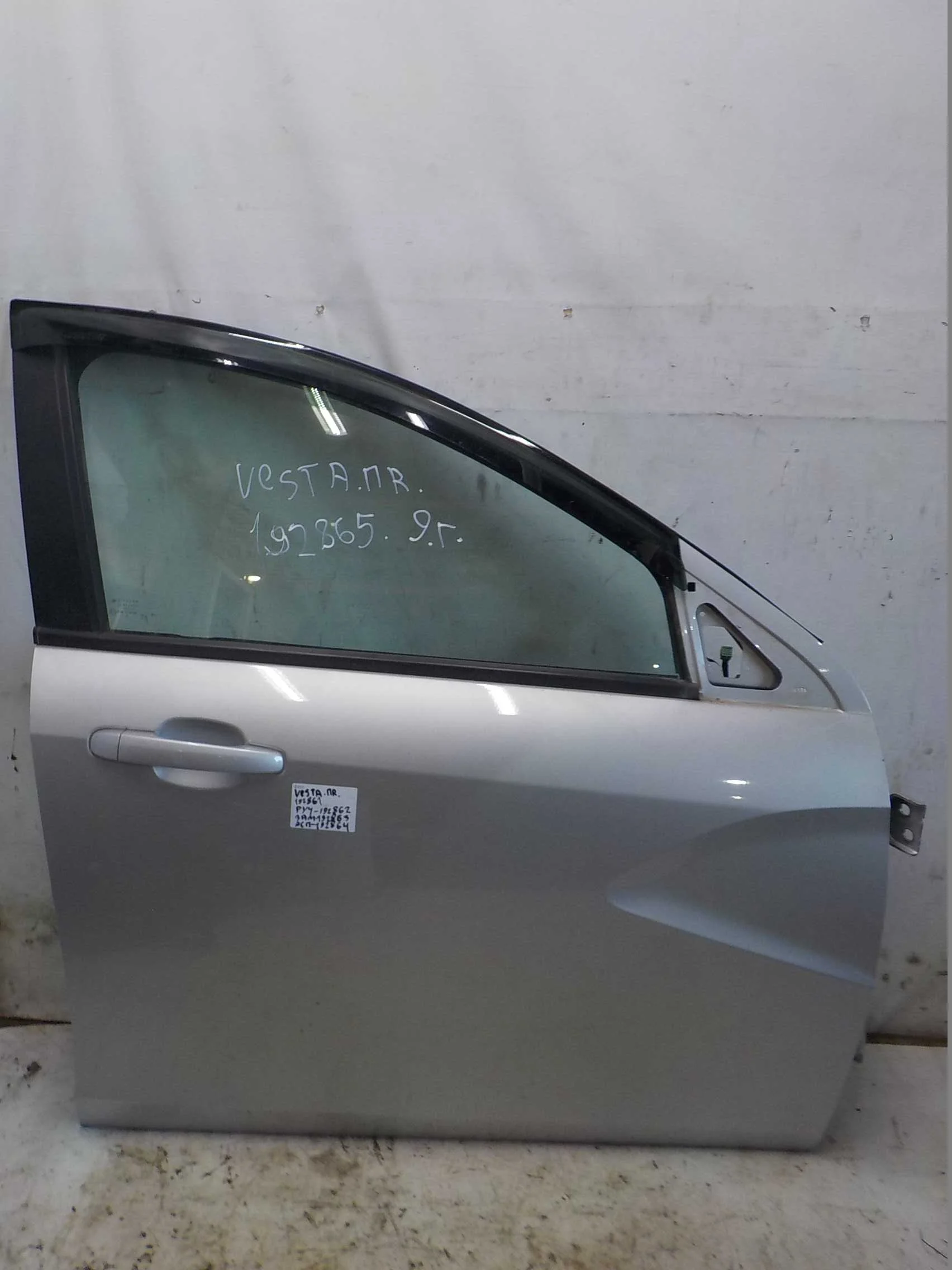 Дверь ВАЗ (LADA) Vesta I (2015—2023) Перед Право