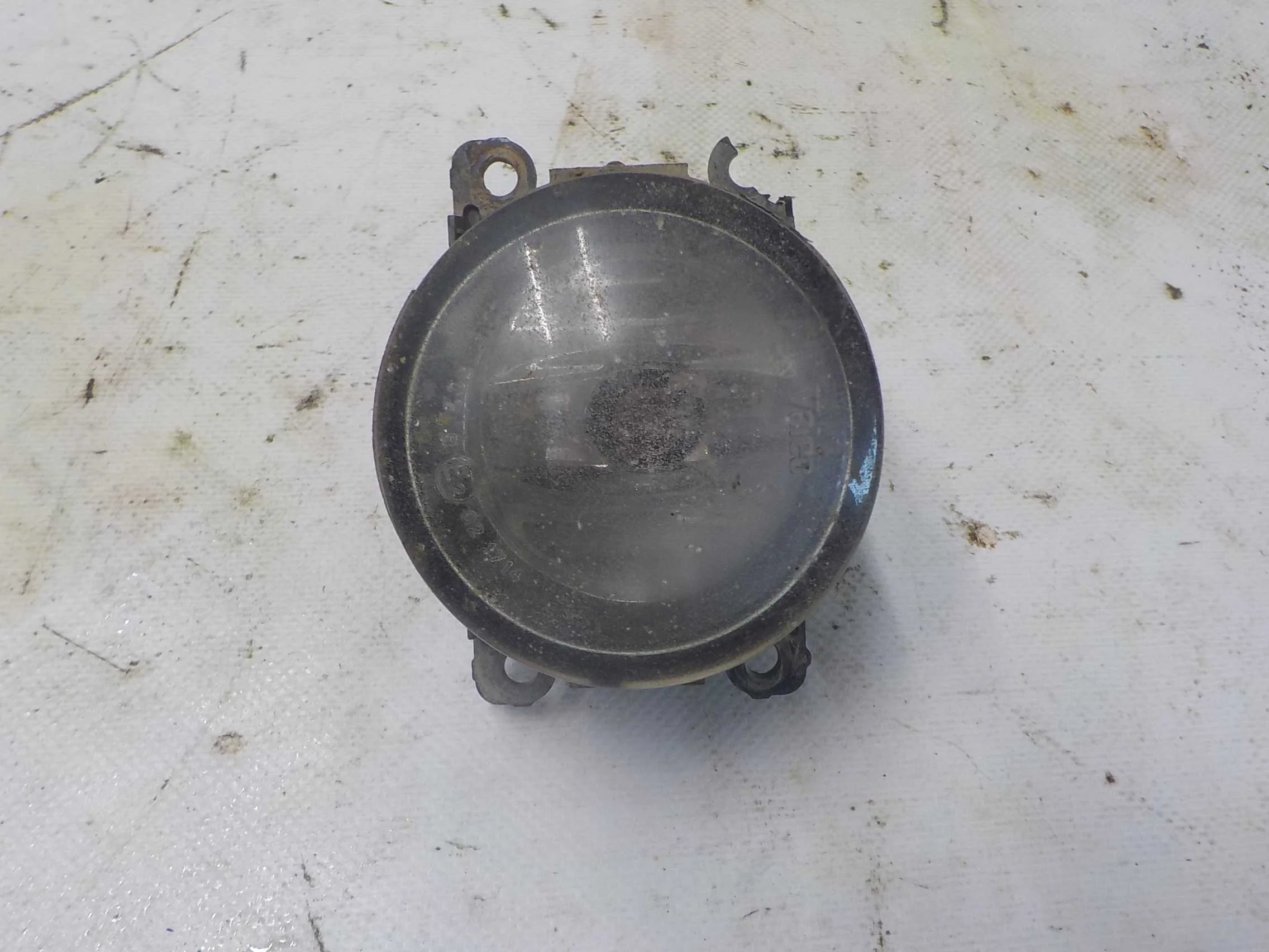 туманка Renault Logan I рестайлинг (2009—2015) Перед