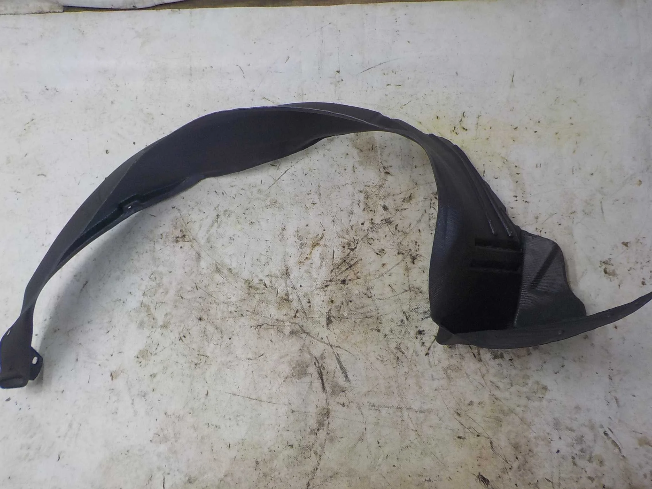 Подкрылок Hyundai Accent II (1999—2012) Перед Право