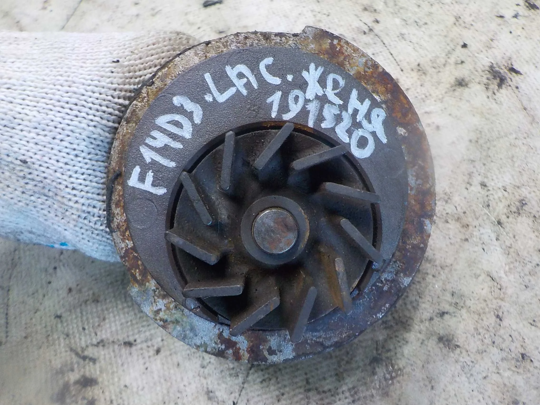 Помпа Chevrolet Cruze I (2009—2012)