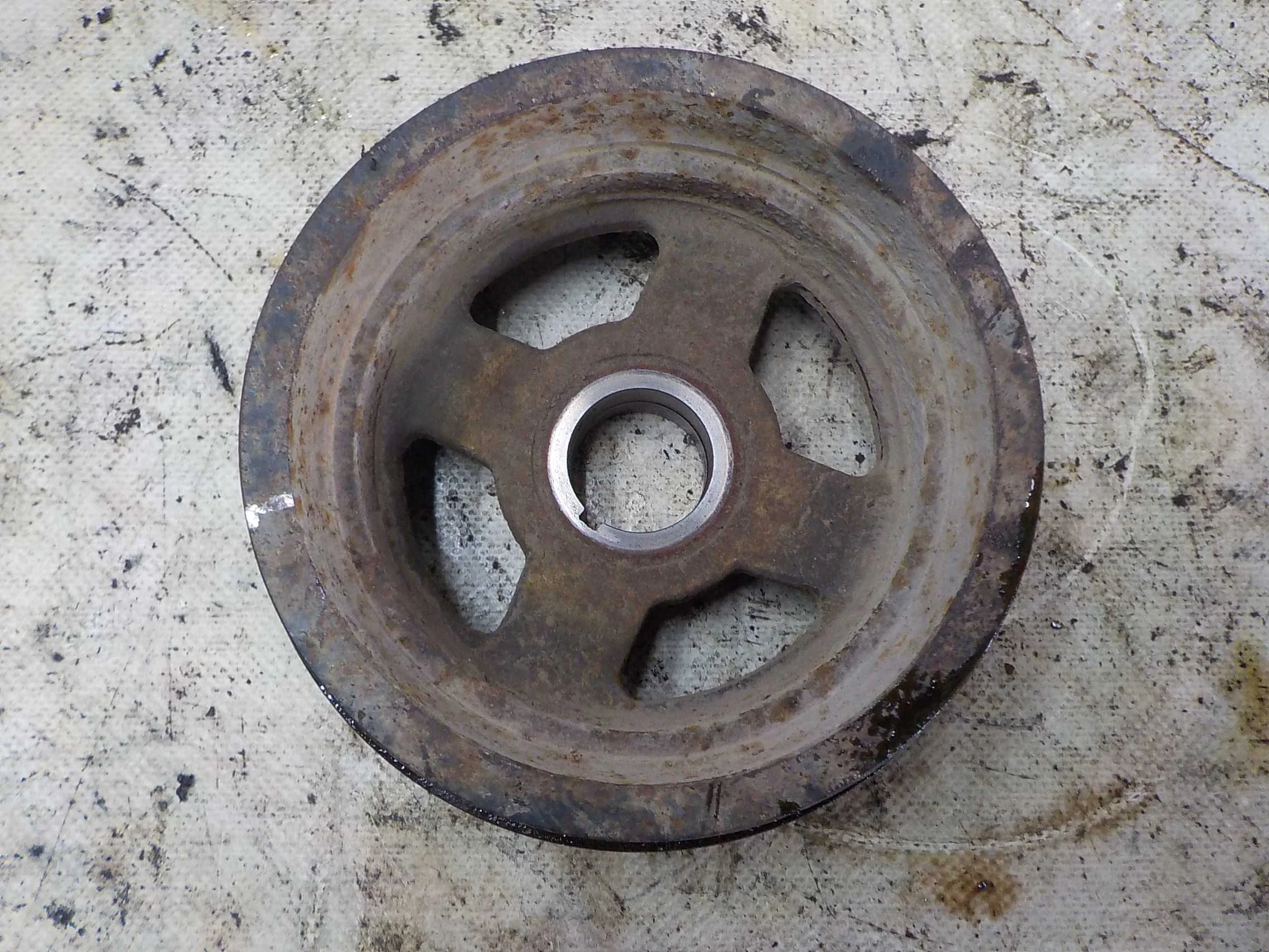 Шкив коленвала Infiniti G35 III (2002—2007)