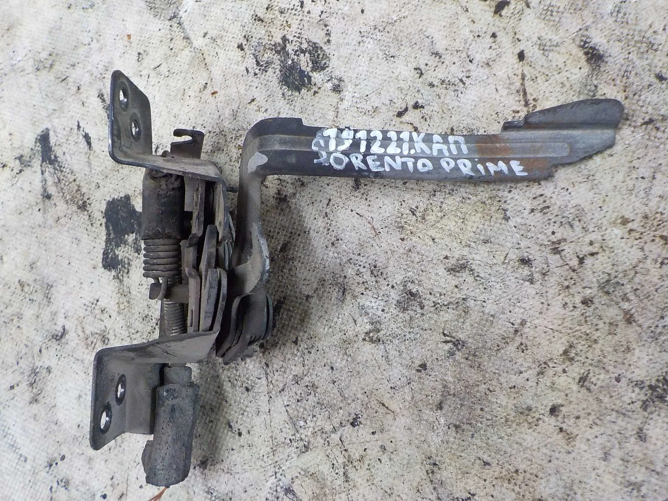 Замок капота Kia Sorento Prime III рестайлинг (2017—2020)