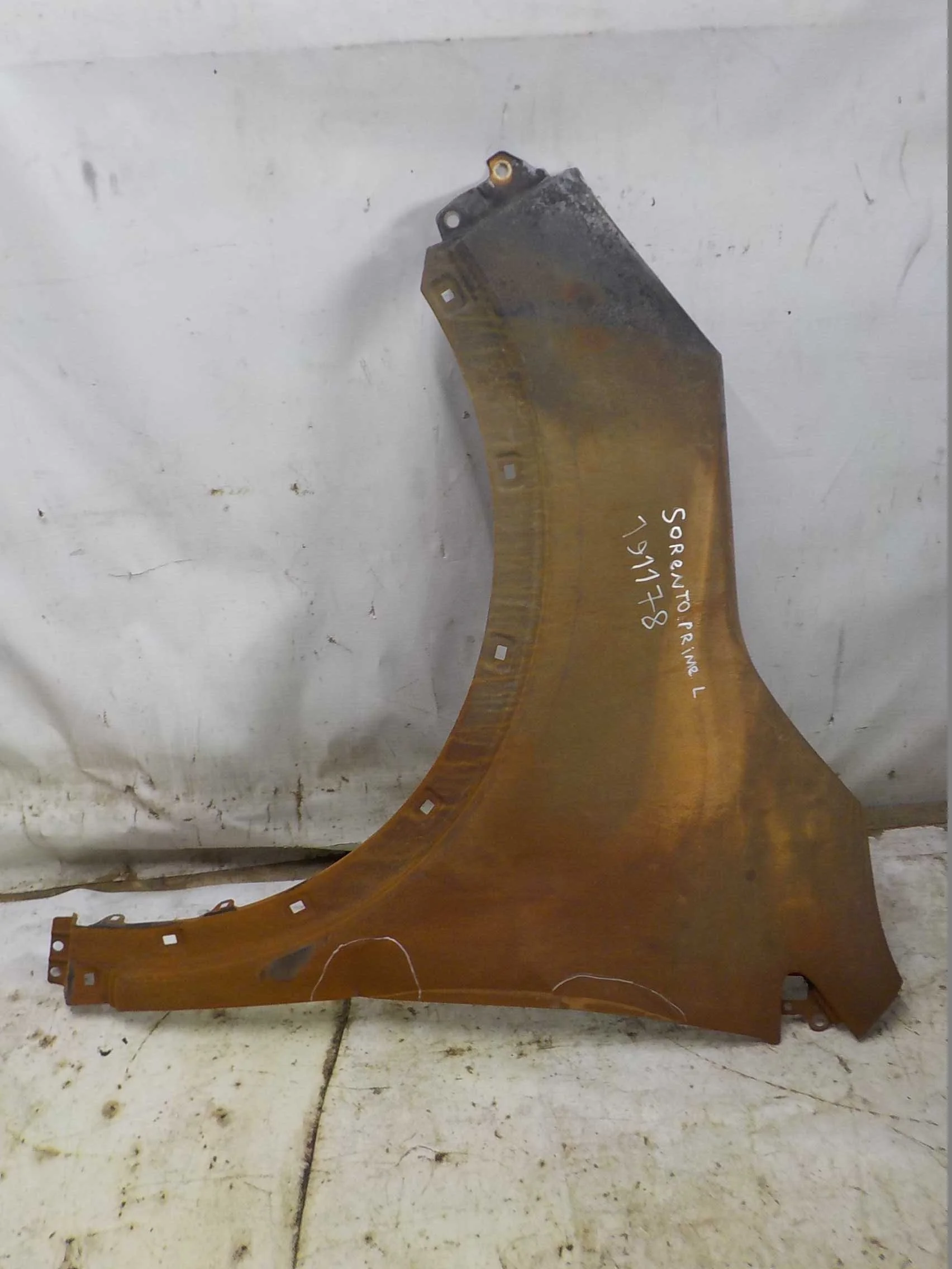 Крыло Kia Sorento Prime III (2014—2017) Перед Лево