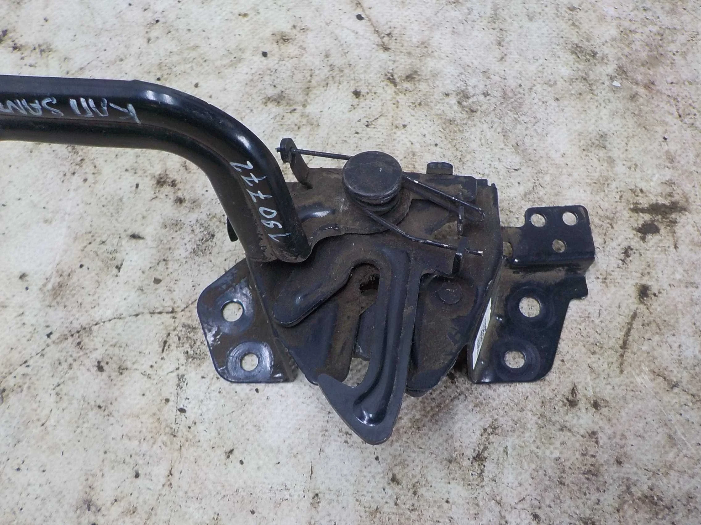 Замок капота Hyundai Santa Fe IV рестайлинг (2020—2025)