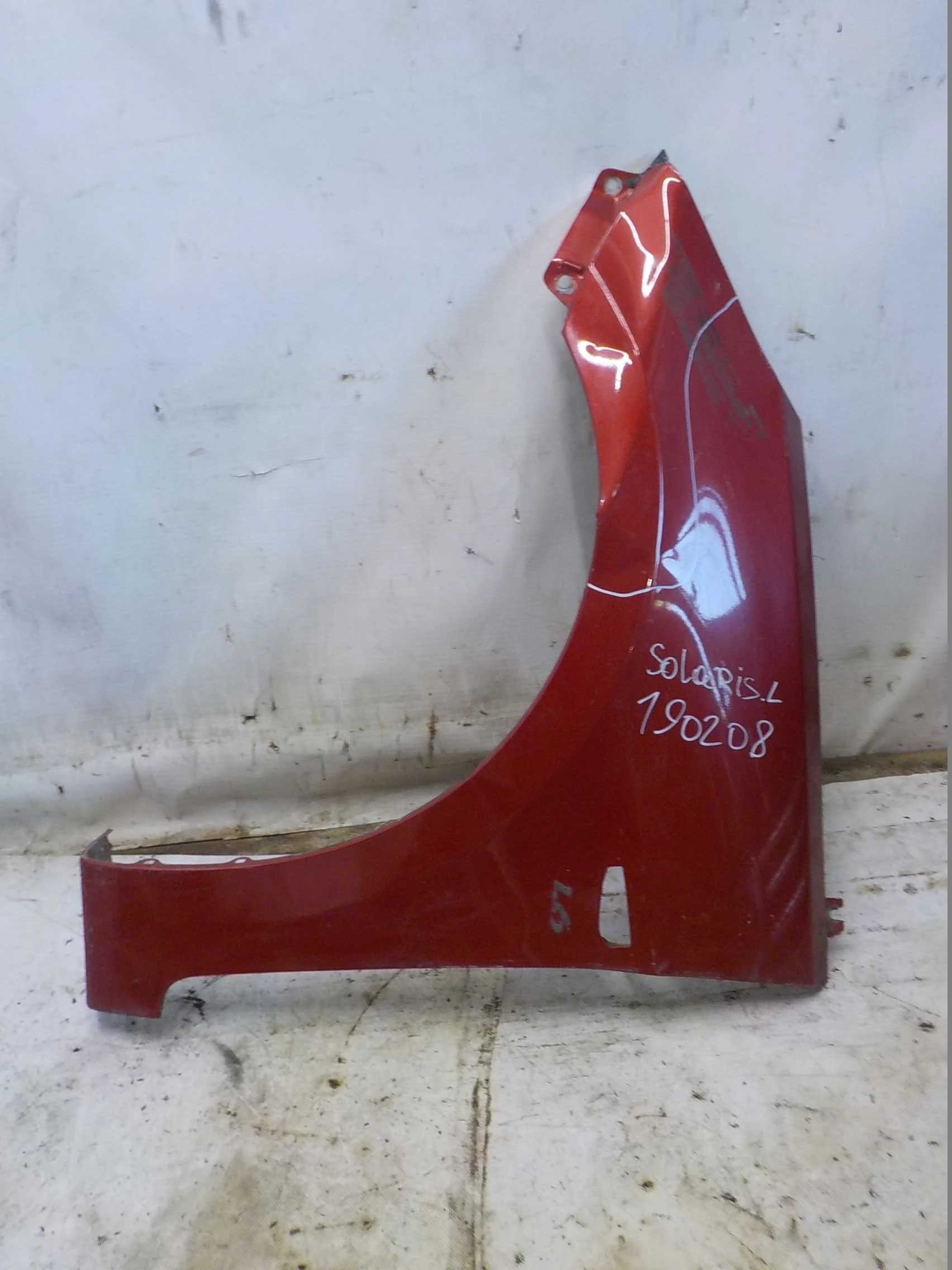 Крыло Hyundai Solaris I (2010—2014) Перед Лево