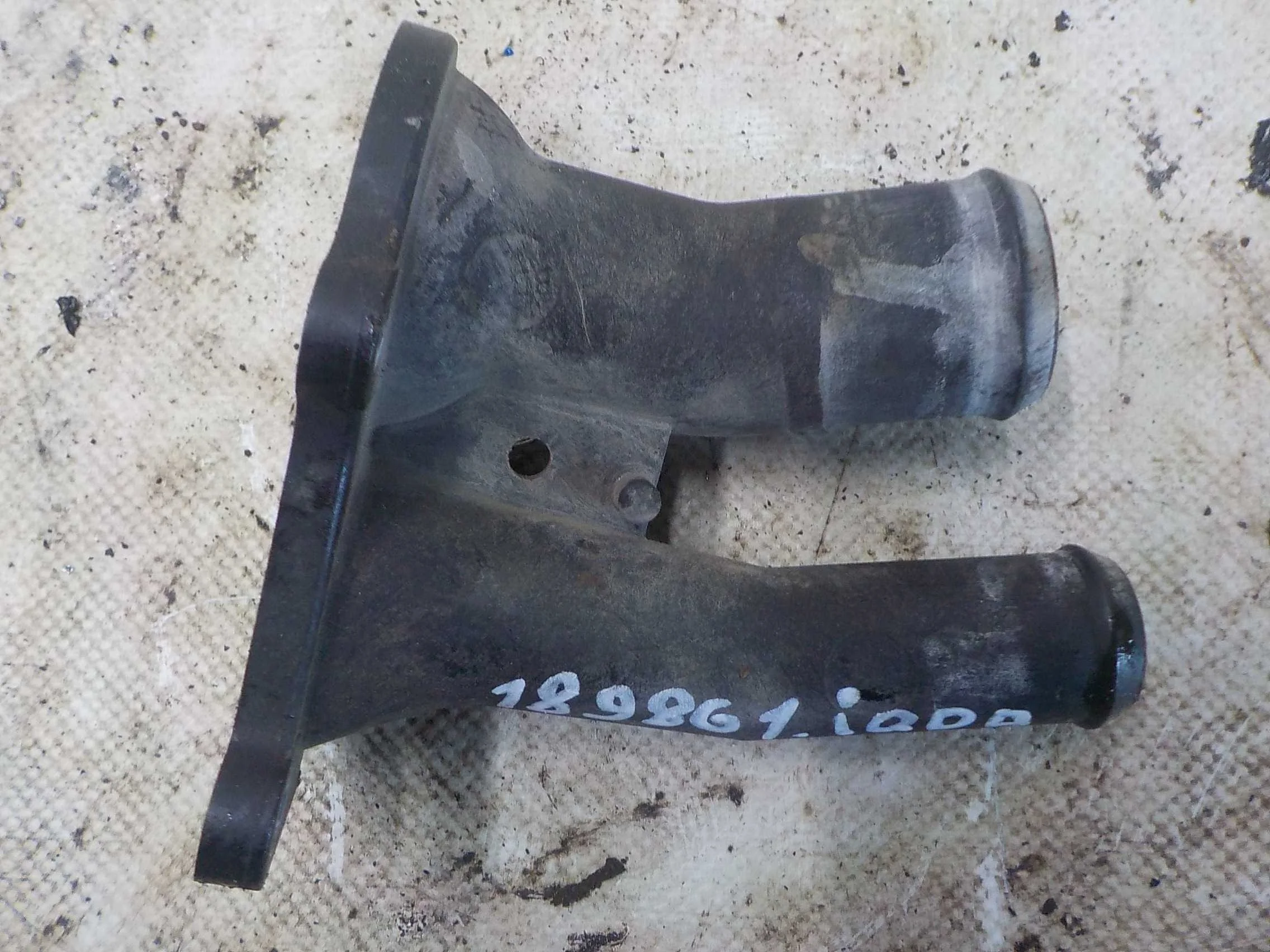 Корпус термостата Ford Fusion I рестайлинг (2005—2012)