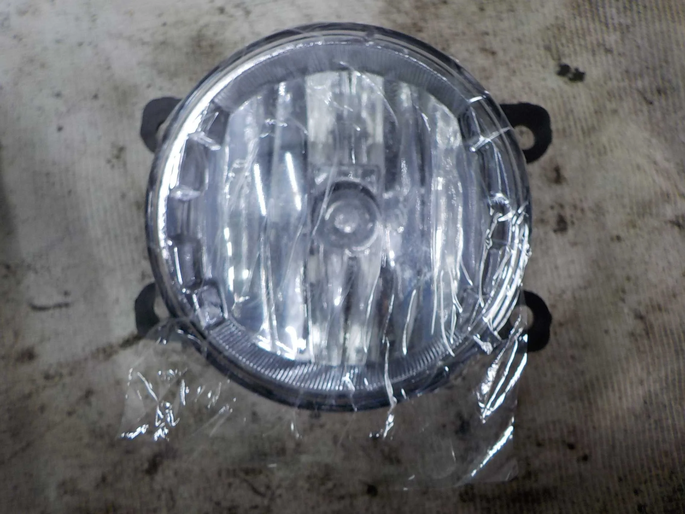 туманка Renault Logan I рестайлинг (2009—2015) Перед