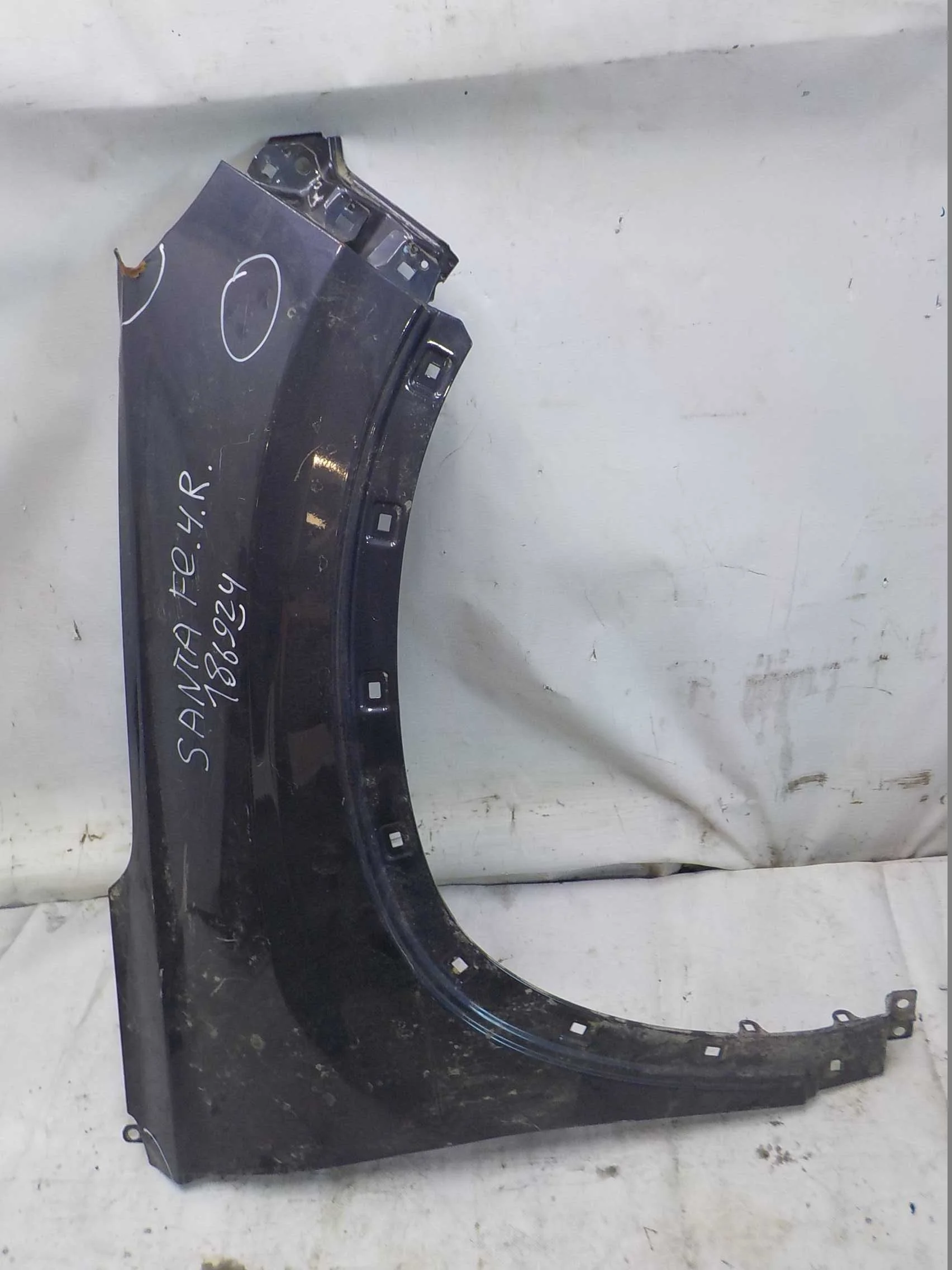 Крыло Hyundai Santa Fe IV (2018—2021) Перед Право