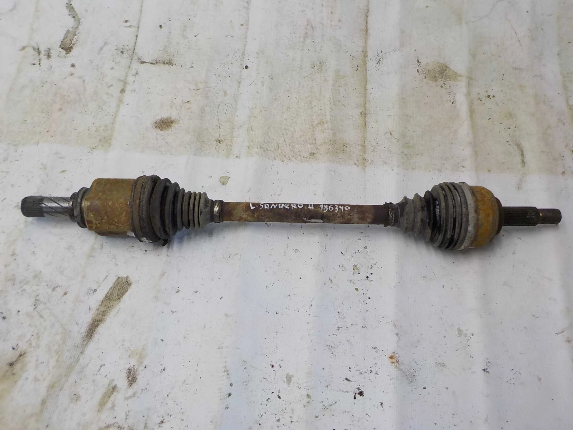 Привод Renault Logan II (2012—2018)  Лево