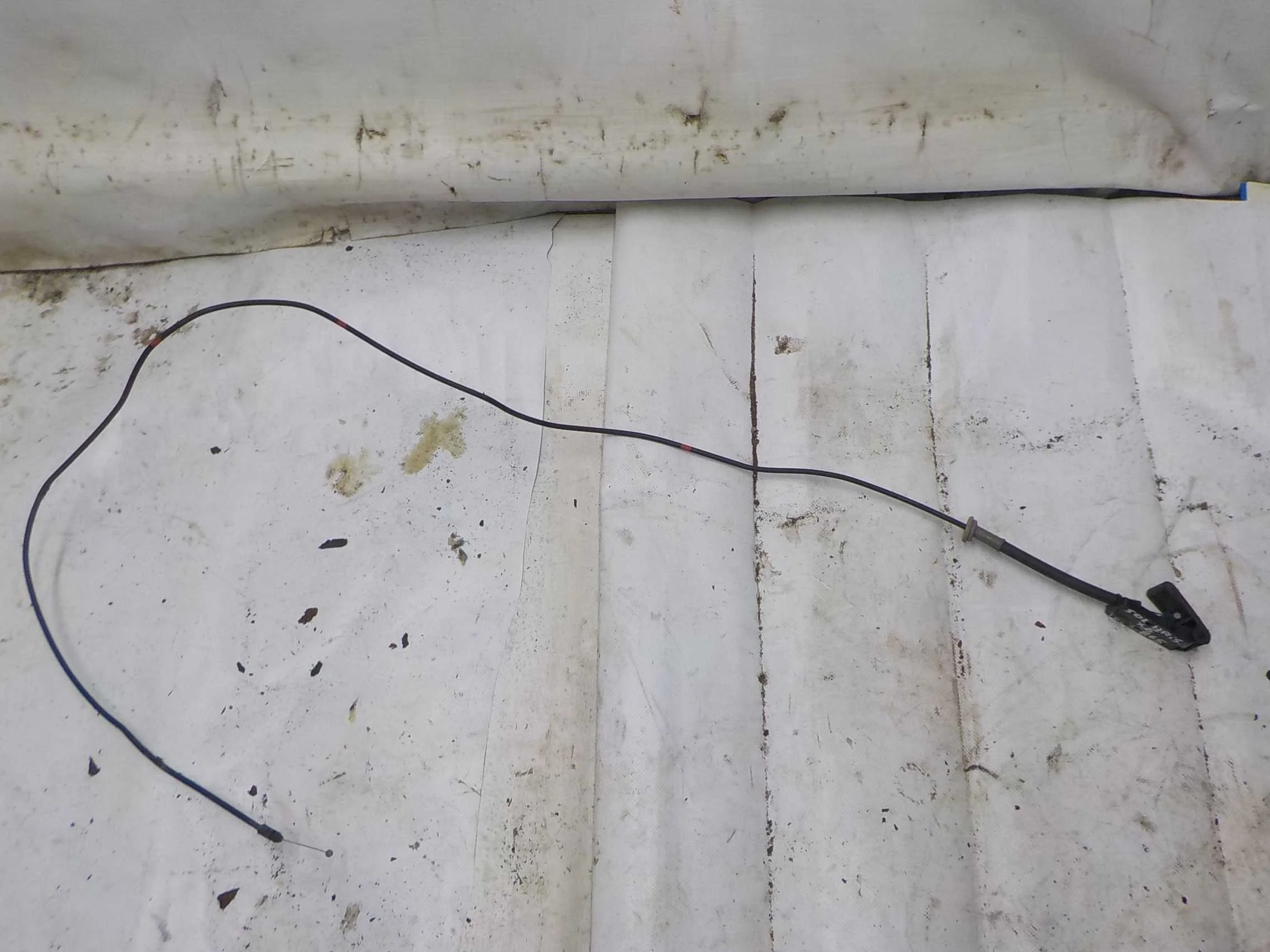 тросик замка капота Hyundai Solaris I (2010—2014)