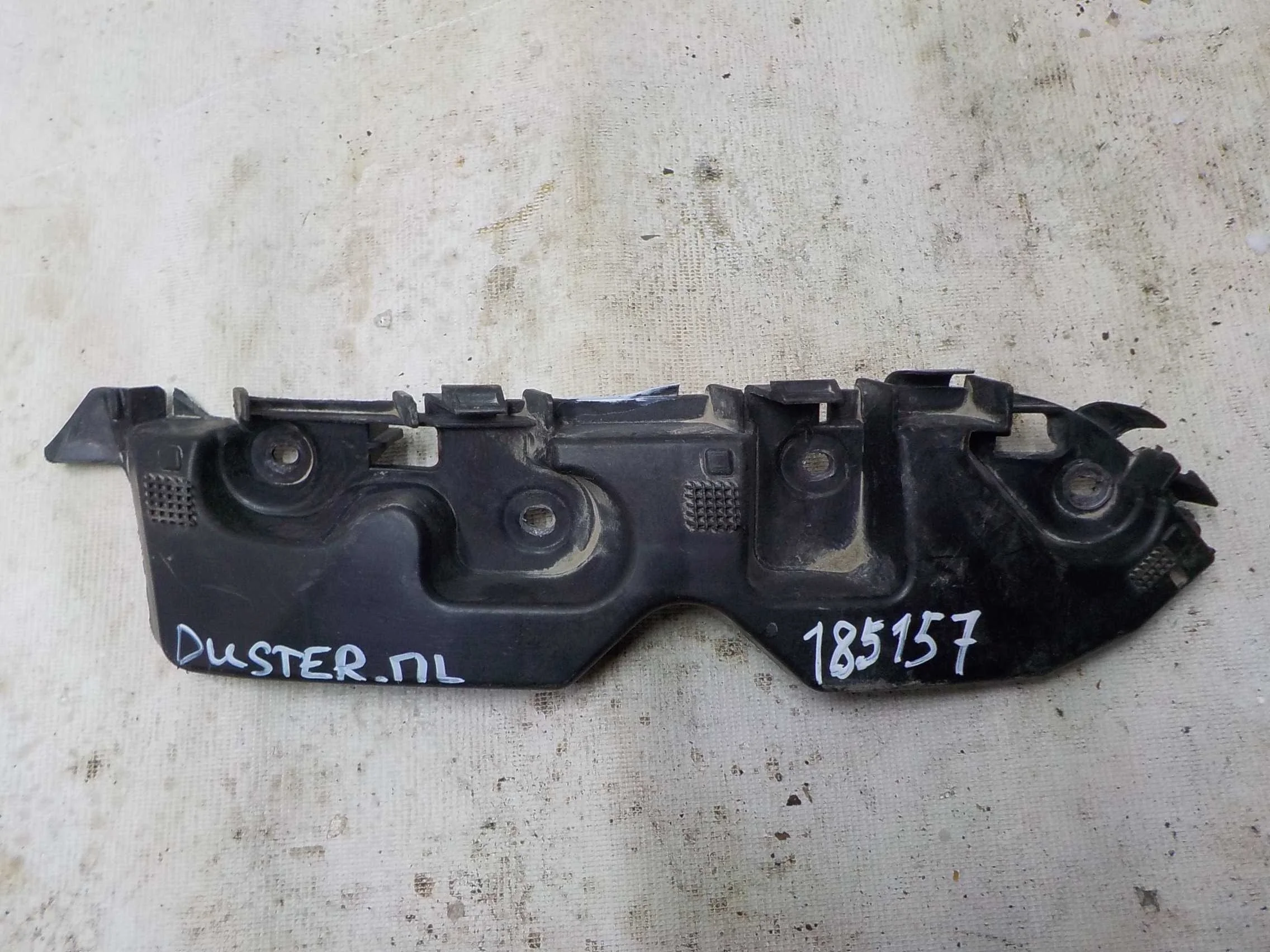 кронштейн бампера Renault Duster I (2010—2015) Перед Лево