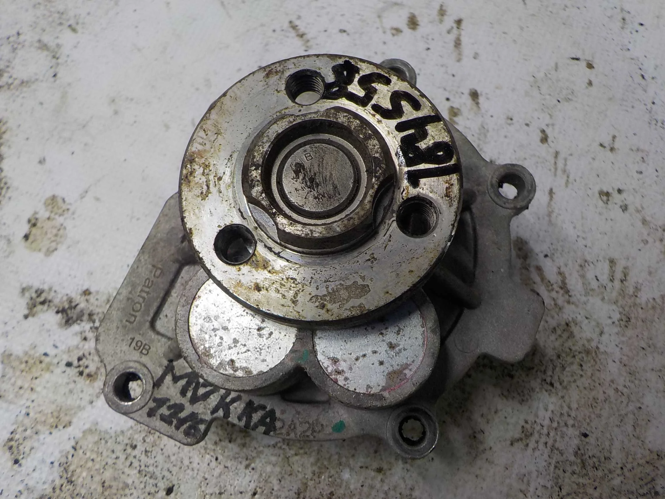 Помпа Opel Zafira B (2005—2008)