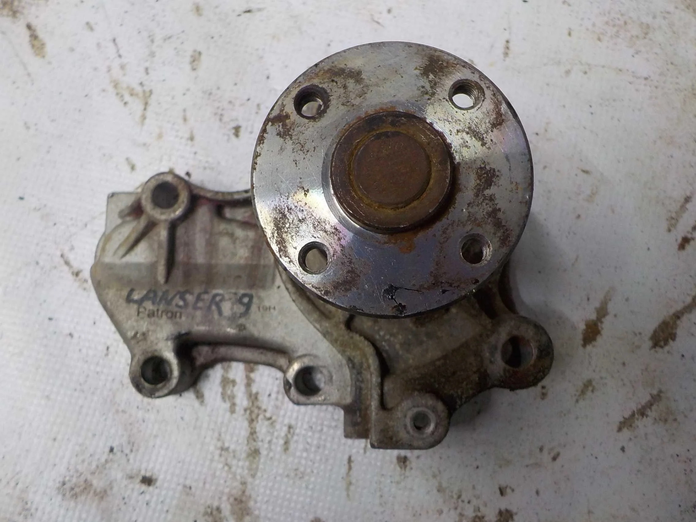 Помпа Mitsubishi Lancer Cedia IX (2000—2004)