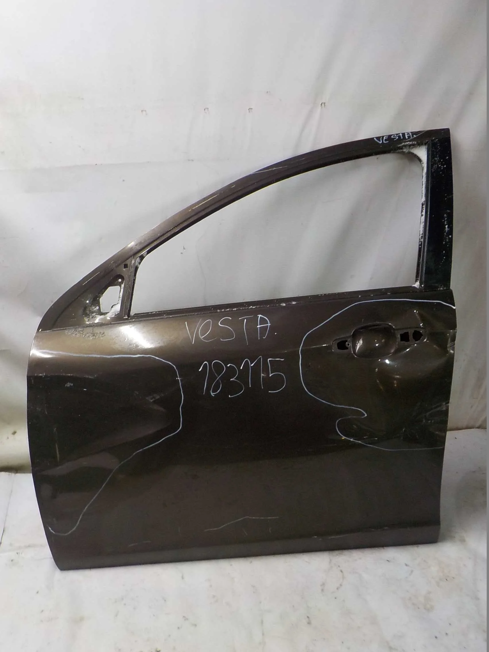 Дверь ВАЗ (LADA) Vesta I (2015—2023) Перед Лево