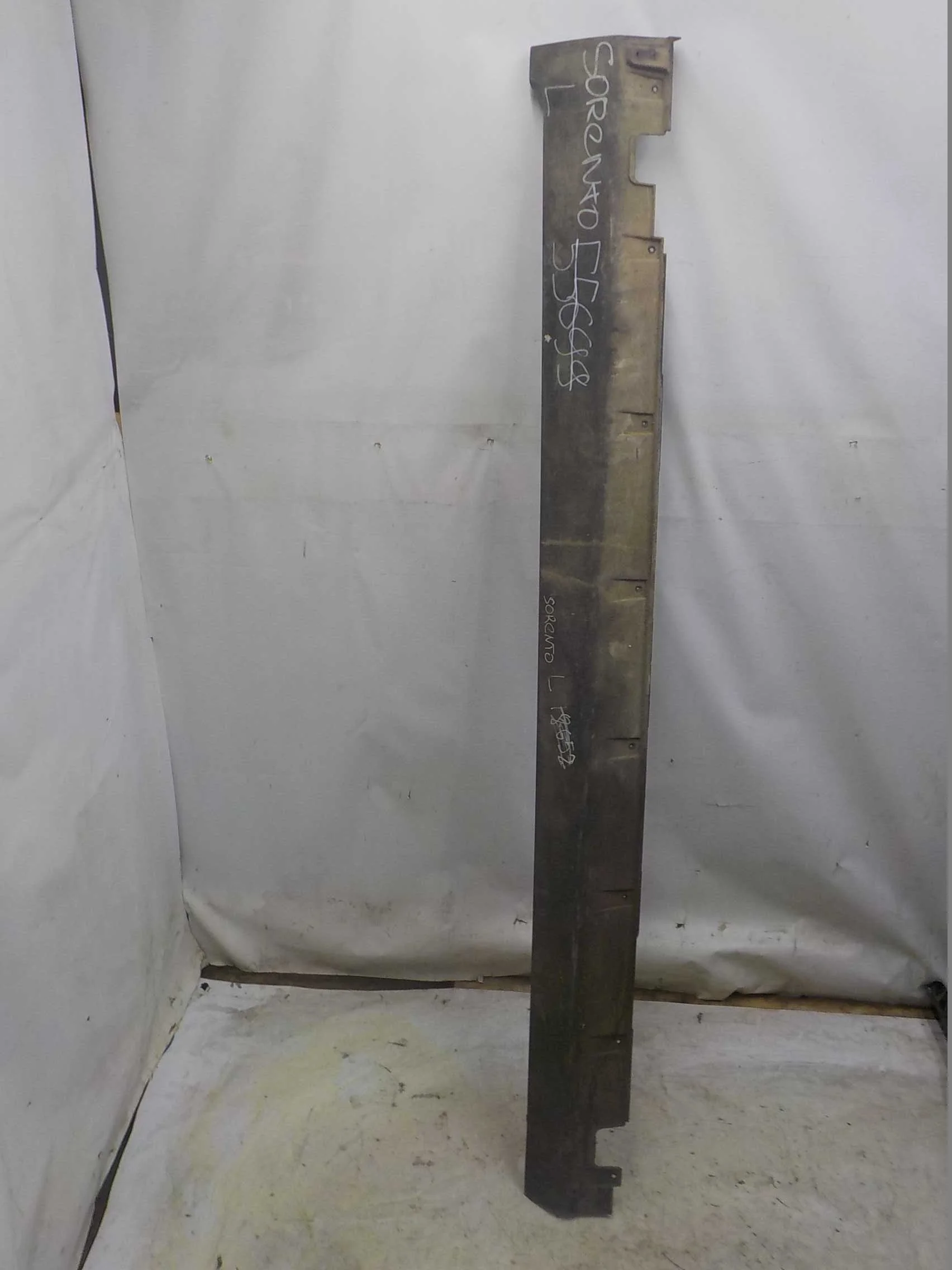 Накладка на порог Kia Sorento II (2009—2012)  Лево