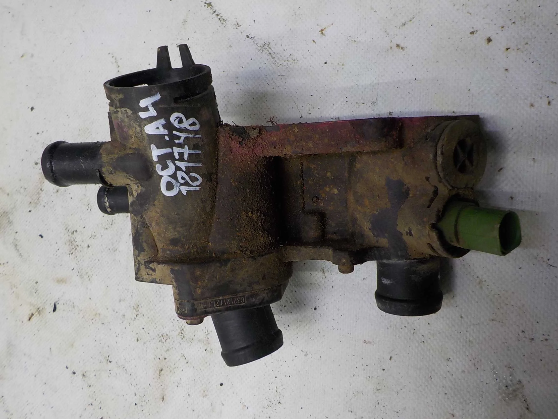 Корпус термостата Volkswagen Golf Mk4 (1997—2006)