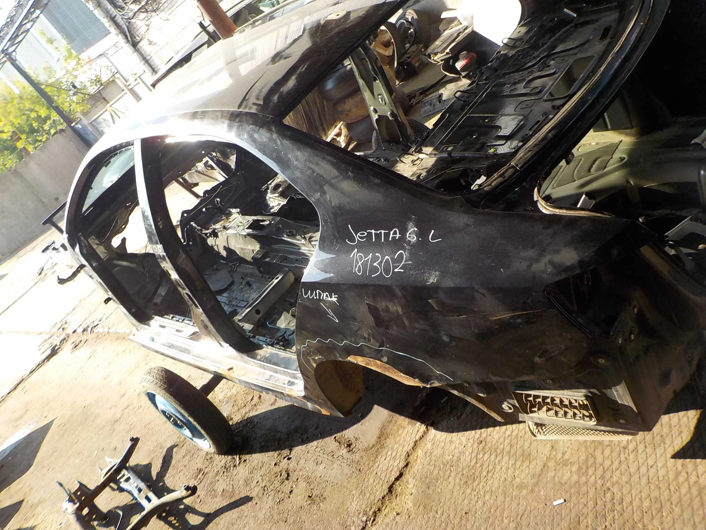 боковина кузова Volkswagen Jetta VI (2010—2015)  Лево