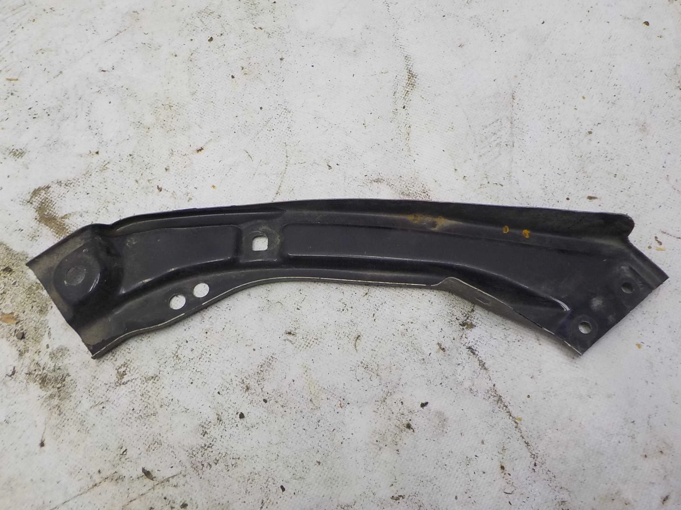 Телевизор Skoda Rapid II (2019—2025) Перед Право