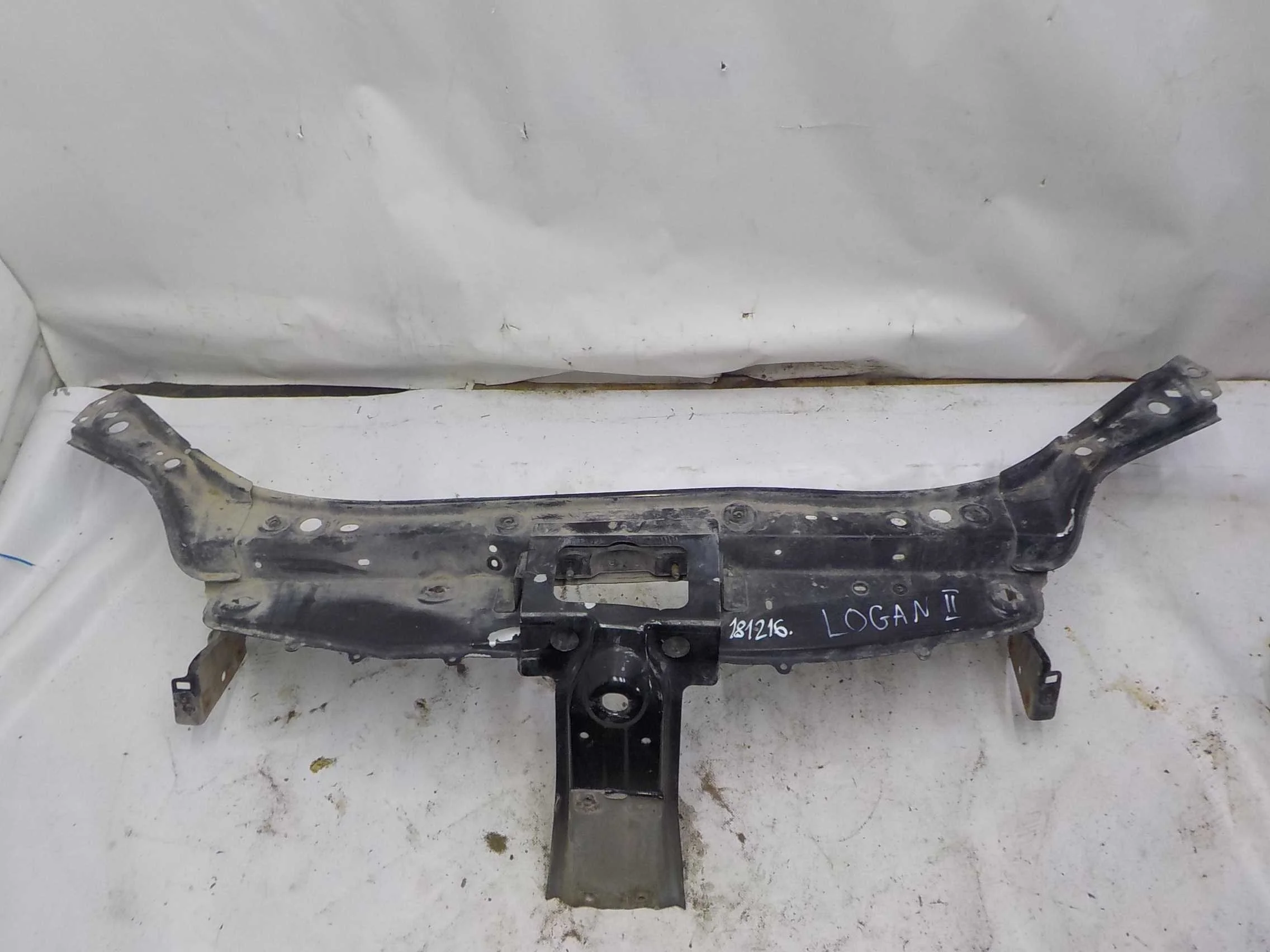 Телевизор Renault Logan II (2012—2018)