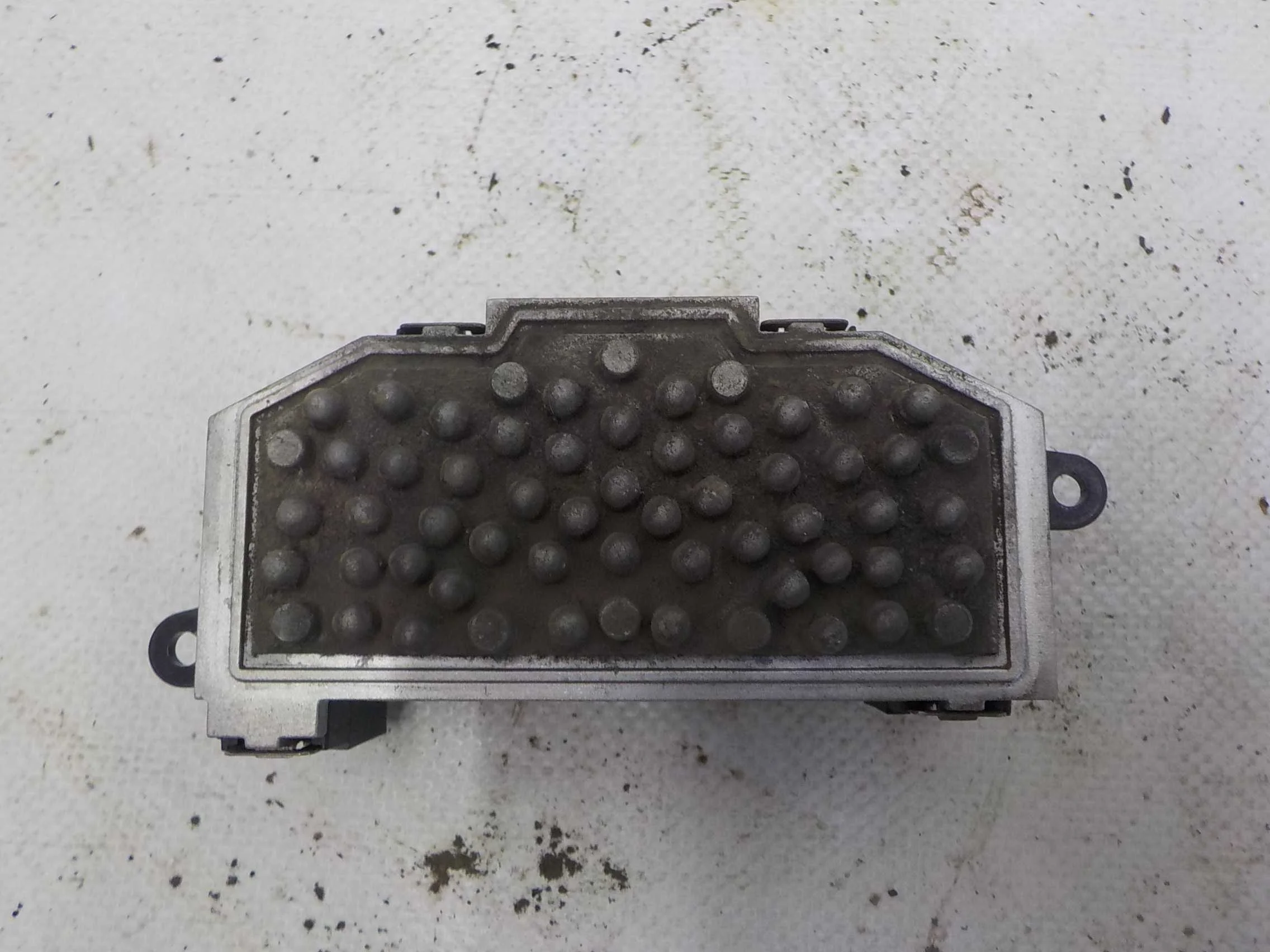 Резистор отопителя Volkswagen Passat B7 (2010—2015)