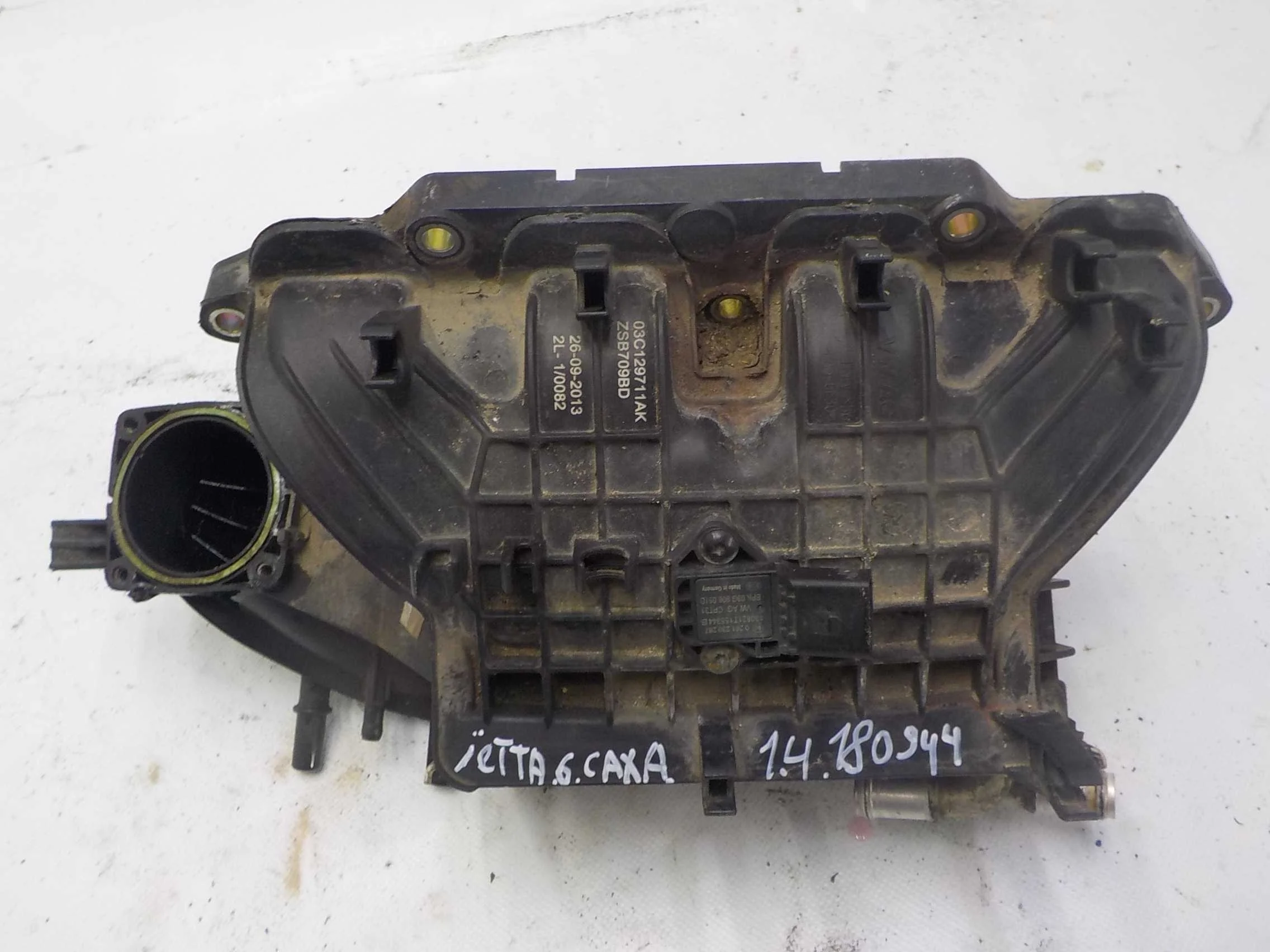 Коллектор впускной Volkswagen Golf Mk6 (2008—2012)