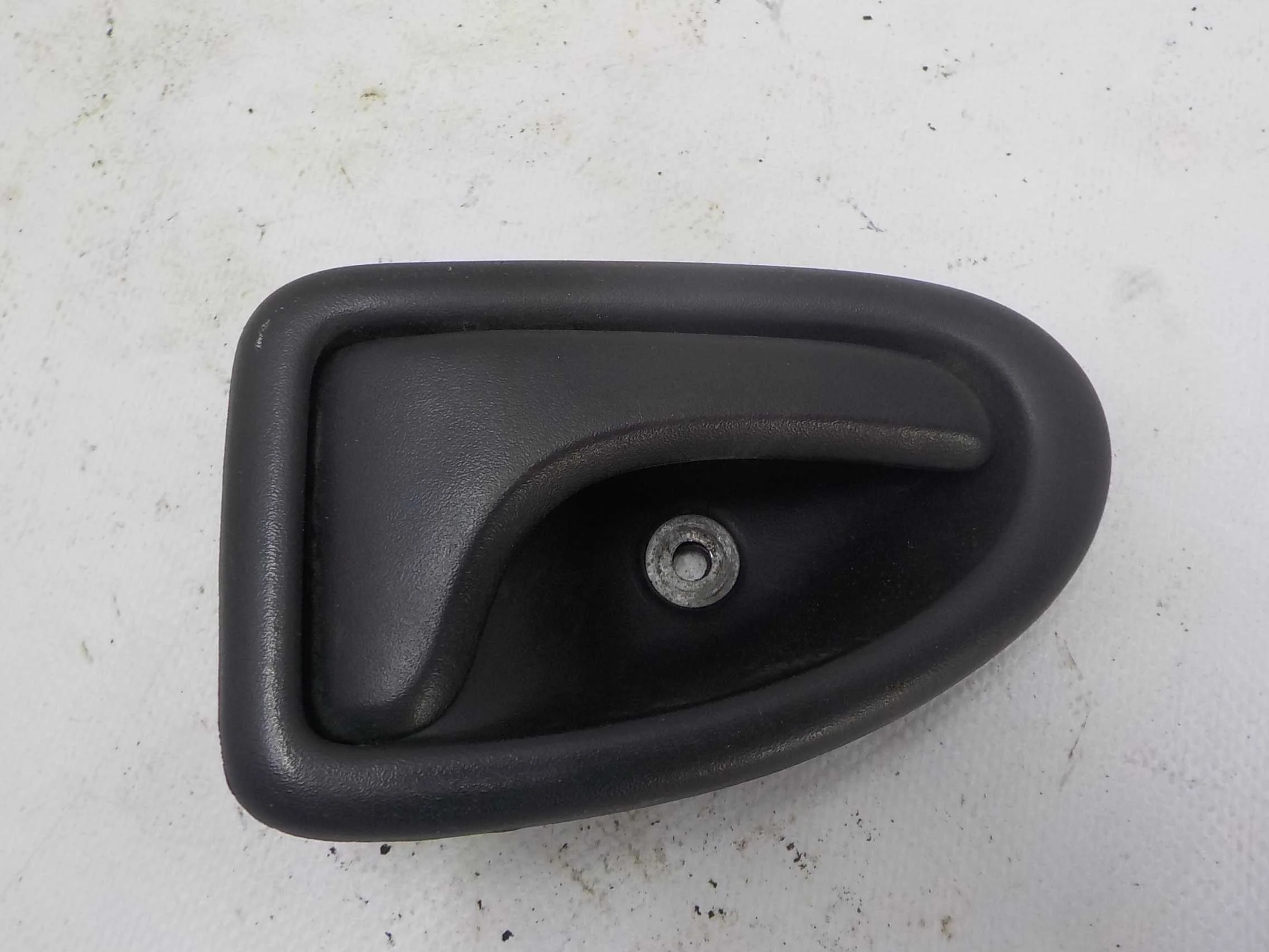 Ручка двери внутренняя Renault Symbol I (1999—2002) Перед Право