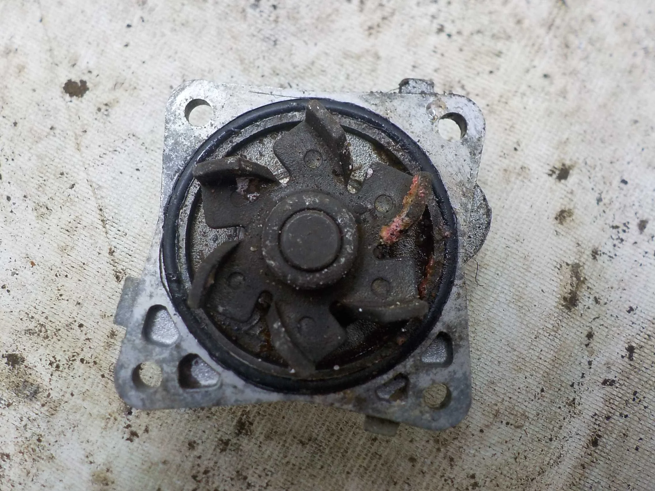 Помпа Mitsubishi Lancer X (2007—2010)