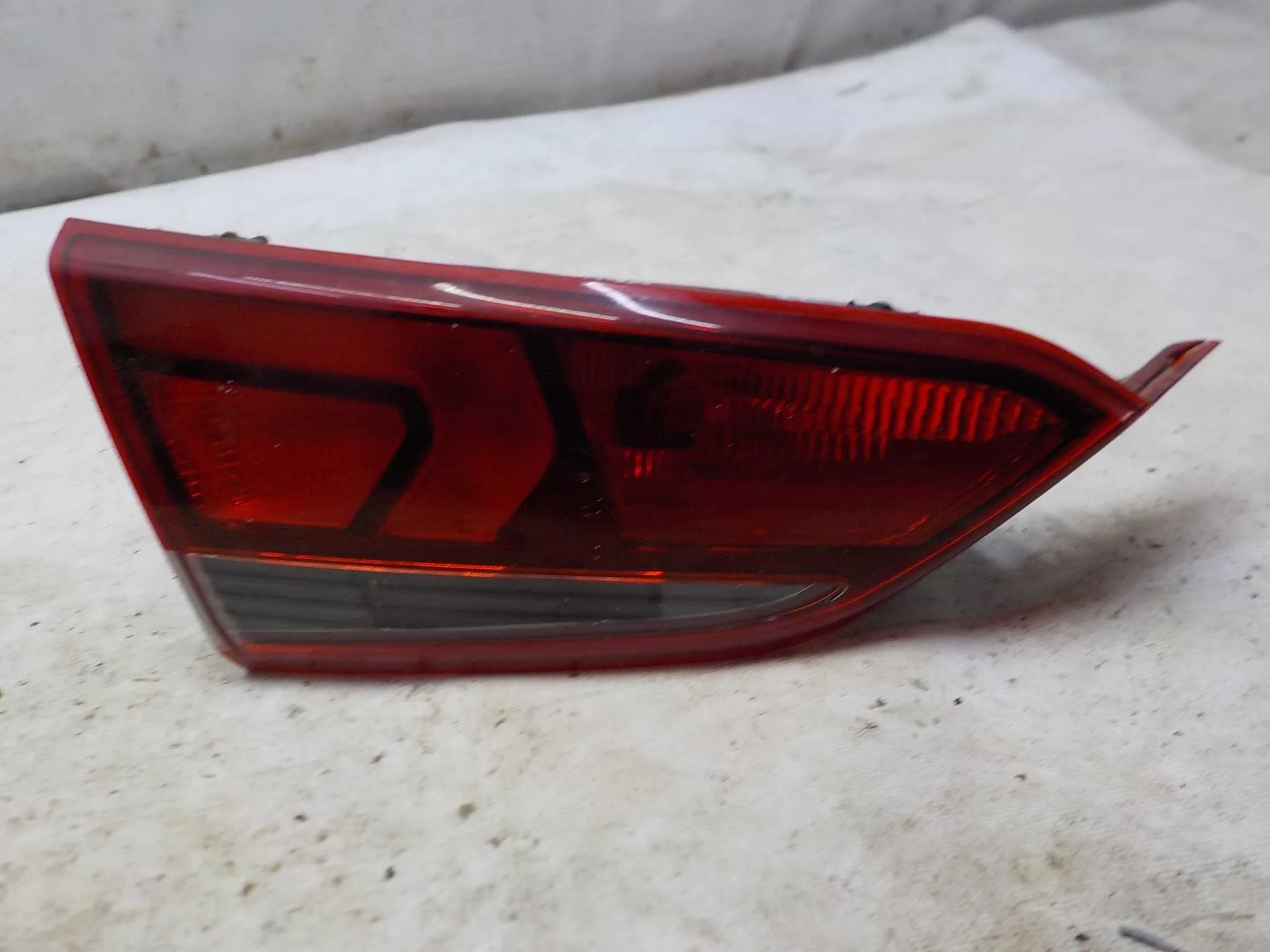 Фонарь Hyundai Solaris II рестайлинг (2020—2025)  Лево