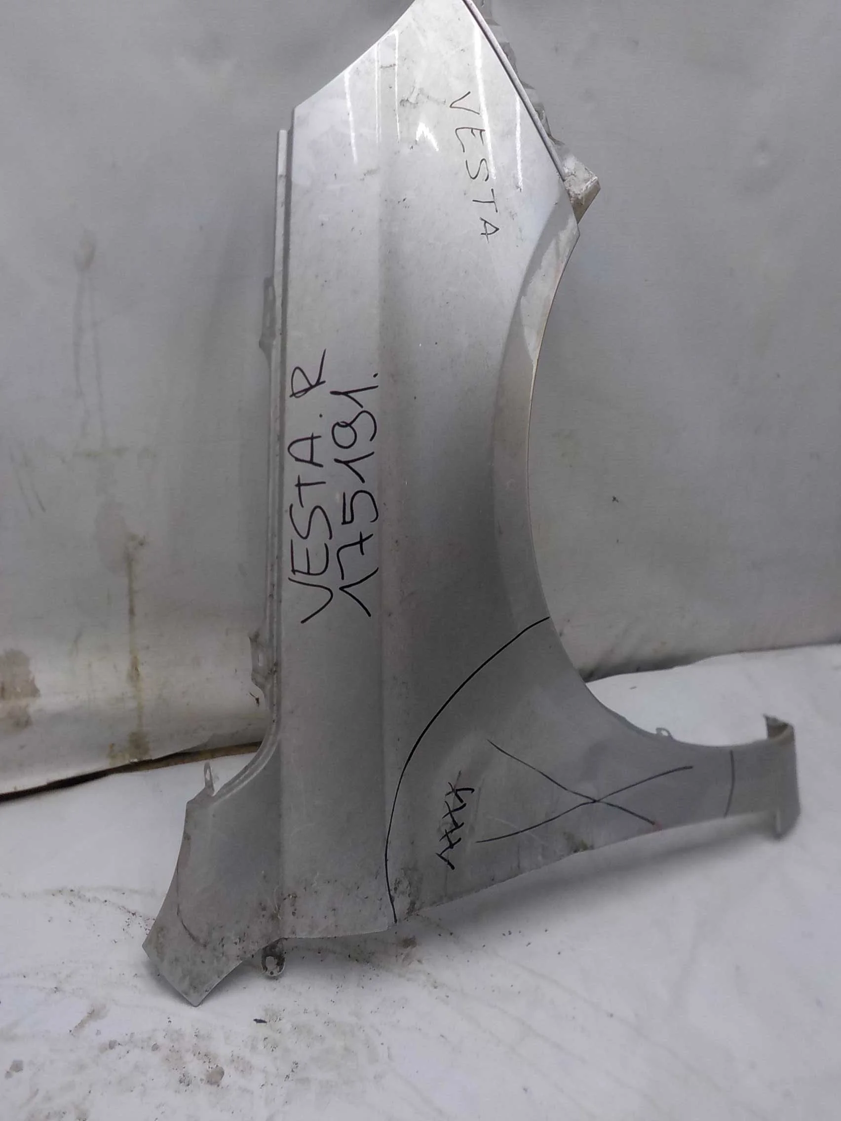 Крыло ВАЗ (LADA) Vesta I (2015—2023) Перед Право