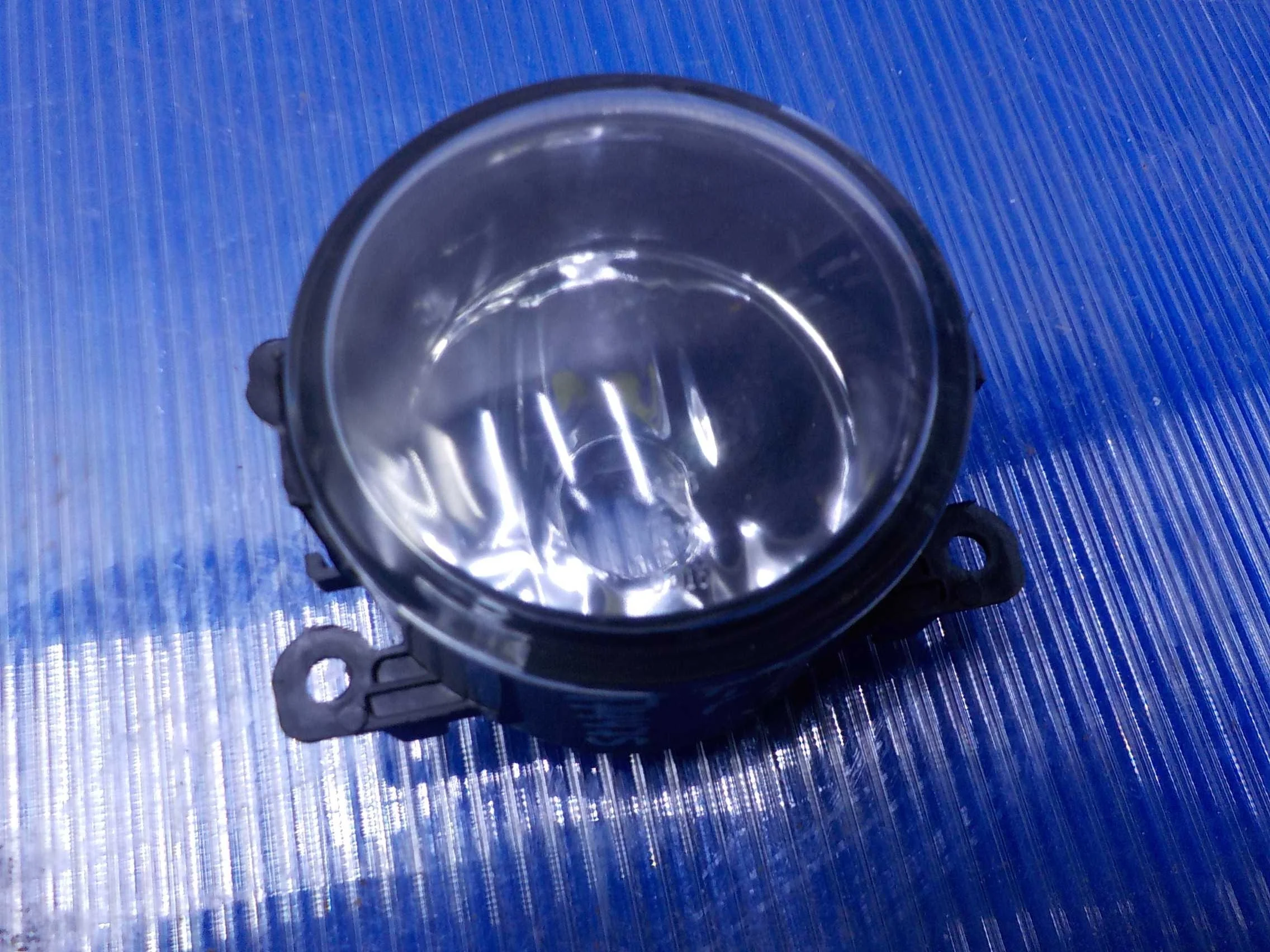 туманка Renault Logan I рестайлинг (2009—2015) Перед