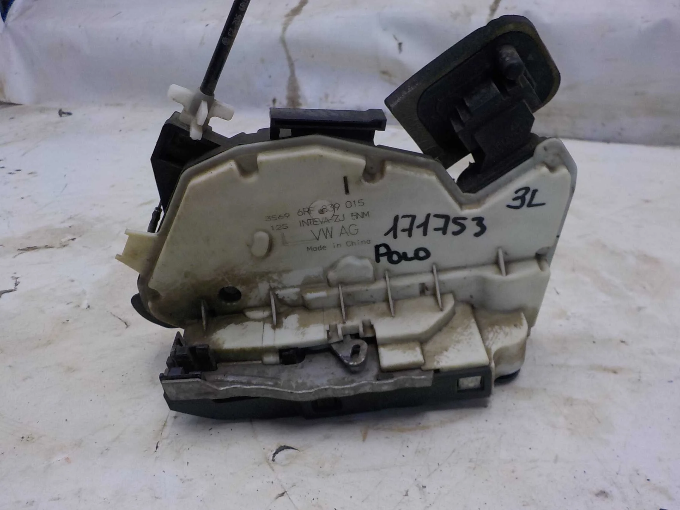 Замок двери Volkswagen Polo V (2009—2015) Зад Лево