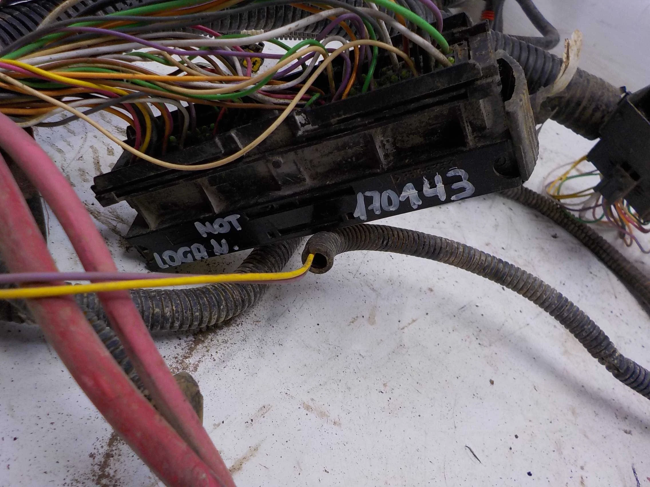 проводка Renault Sandero I (2009—2014)