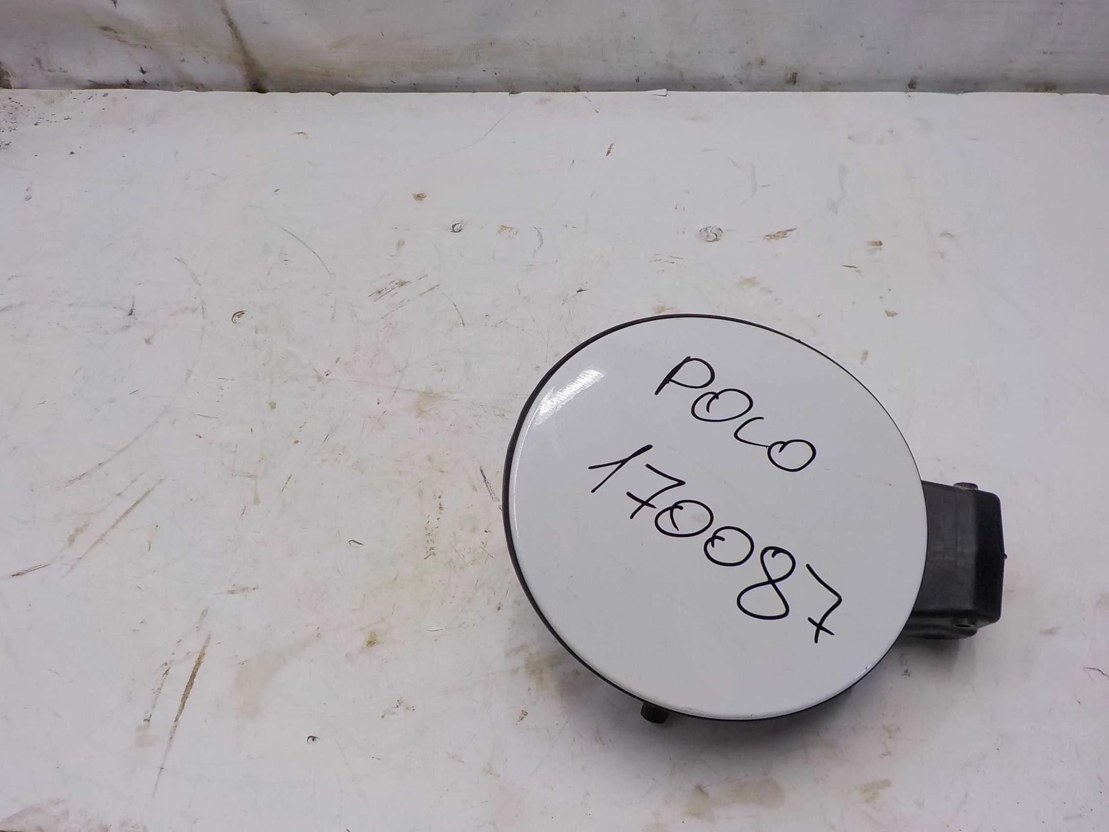 Лючок бензобака Volkswagen Polo V (2009—2015)