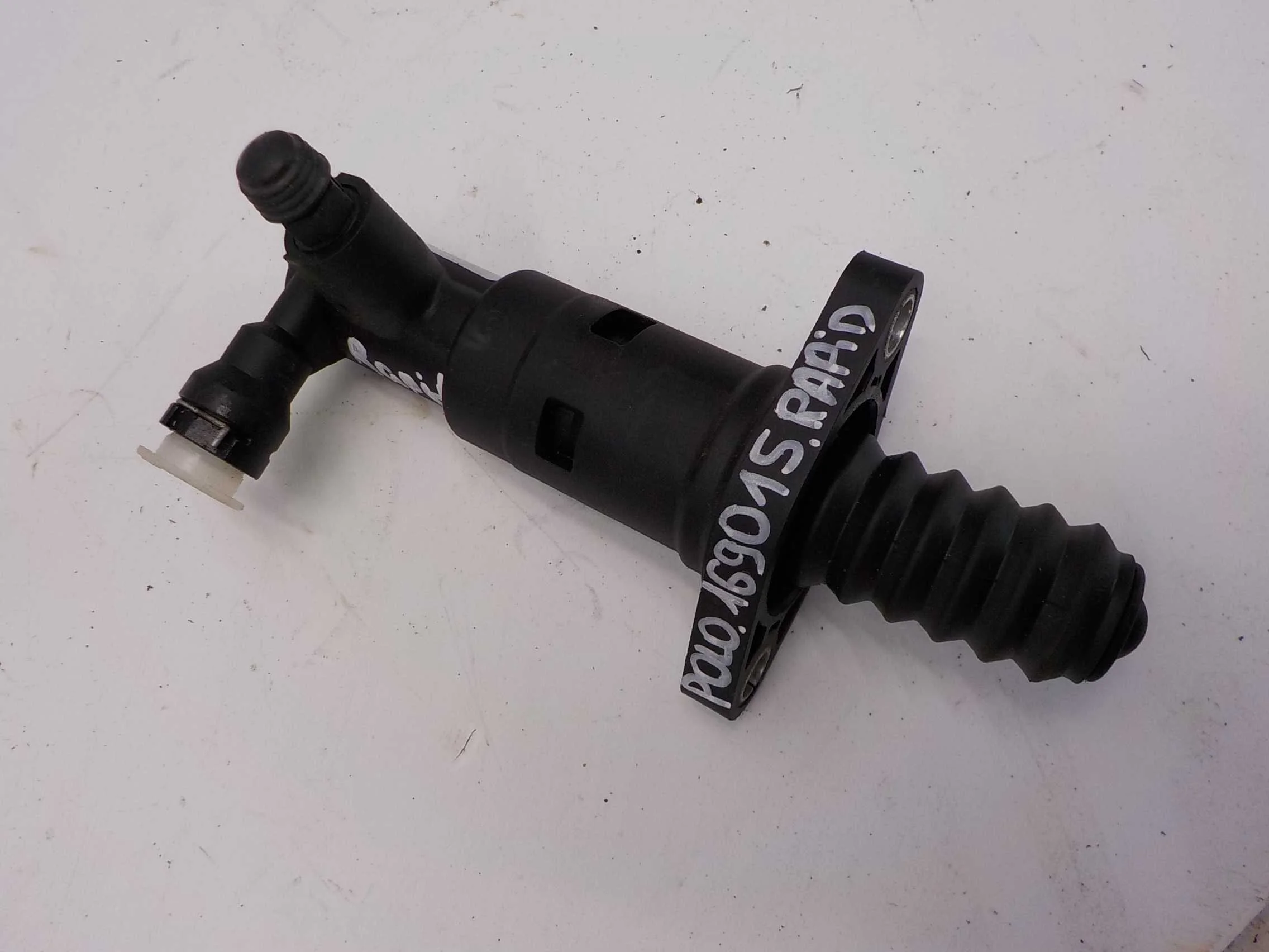 главный цилиндр сцепления Audi A3 8P (2003—2005)