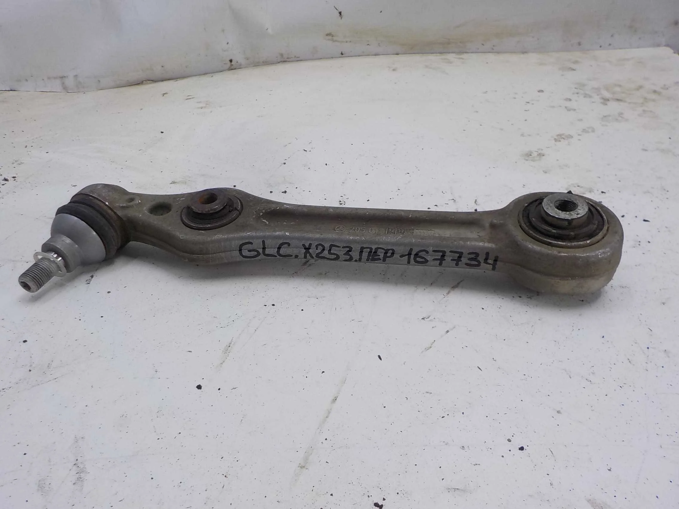 Рычаг Mercedes-Benz E-класс W213/S213/C238/A238 (2016—2021) Перед