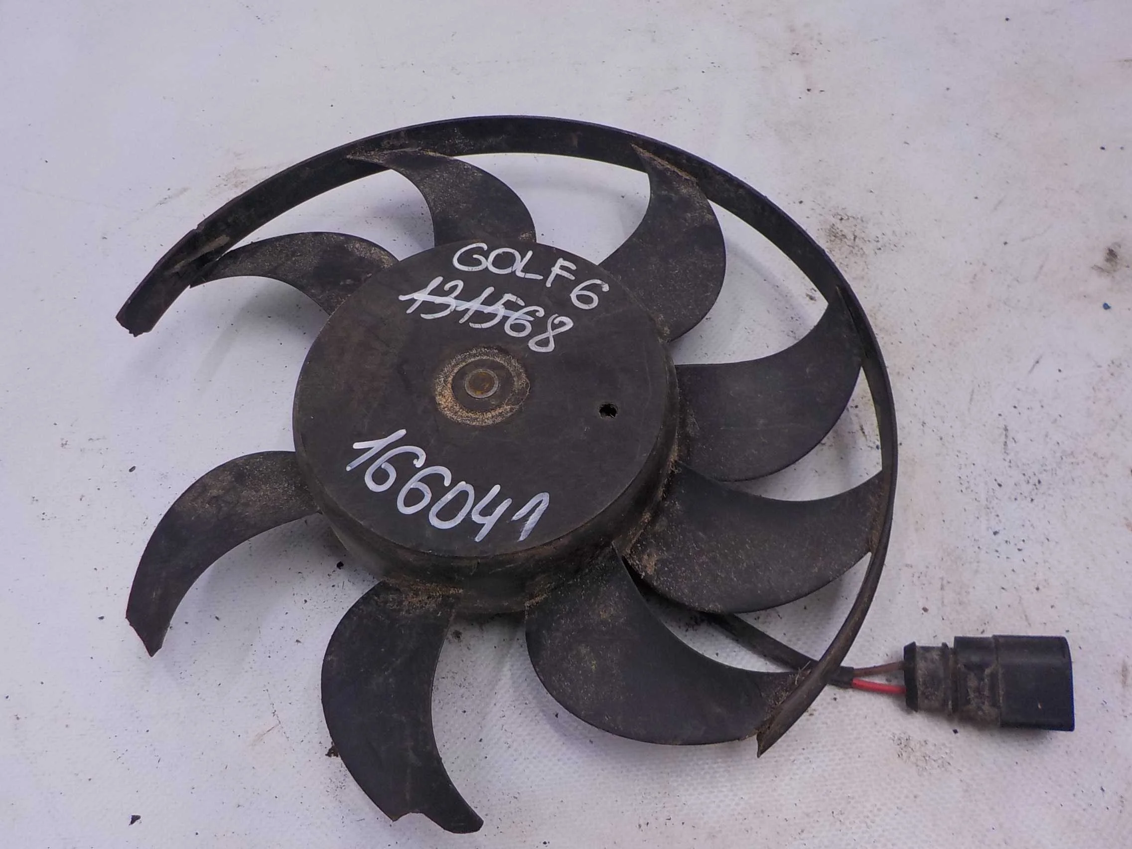Крыльчатка вентилятора Volkswagen Golf Mk5 (2003—2009)