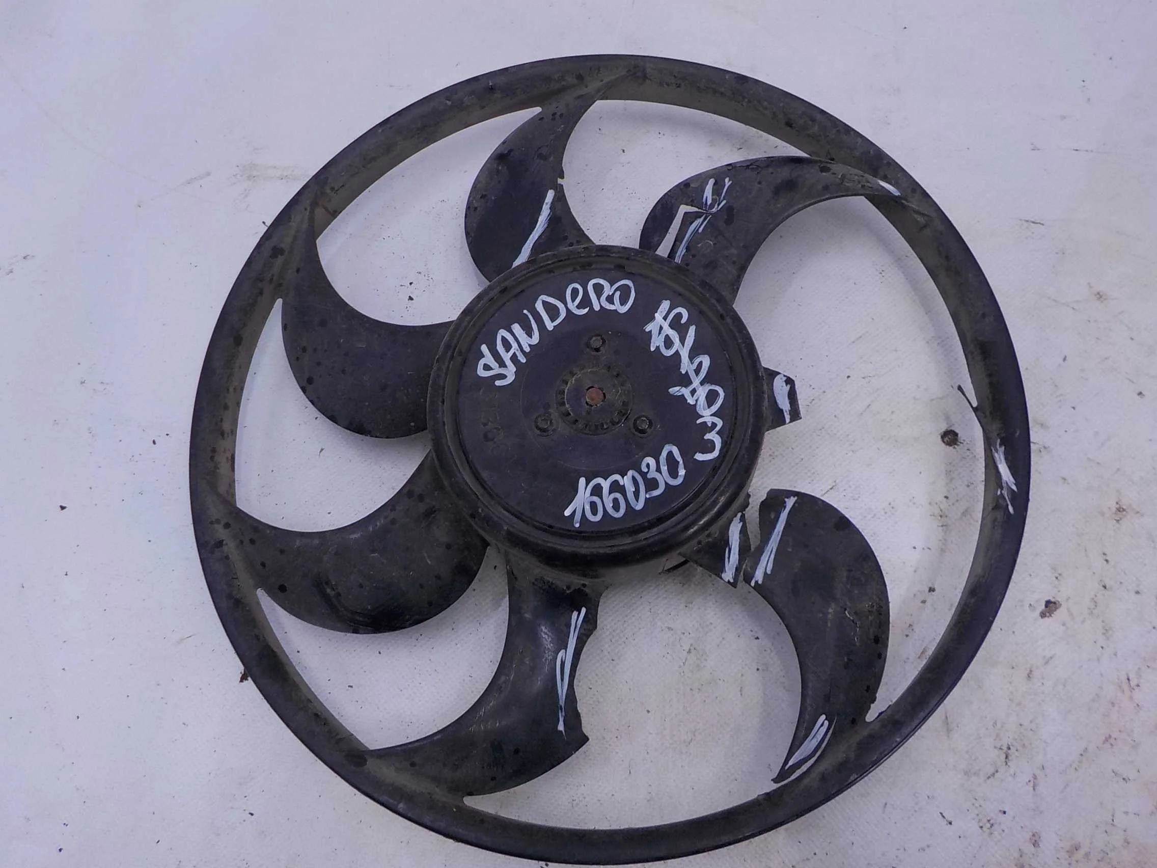 Крыльчатка вентилятора Renault Logan I рестайлинг (2009—2015)