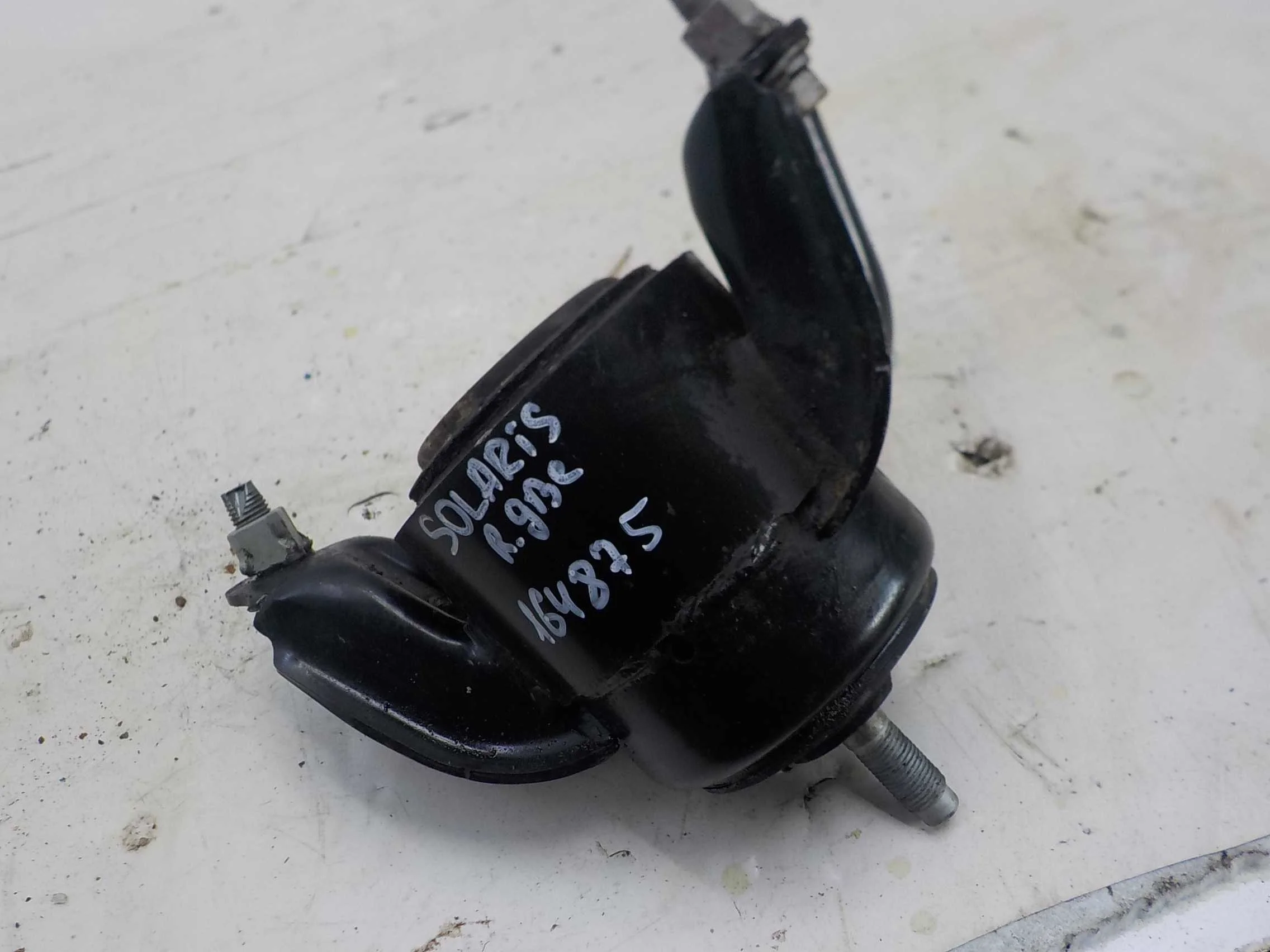 Опора двигателя Hyundai Solaris I (2010—2014)  Право