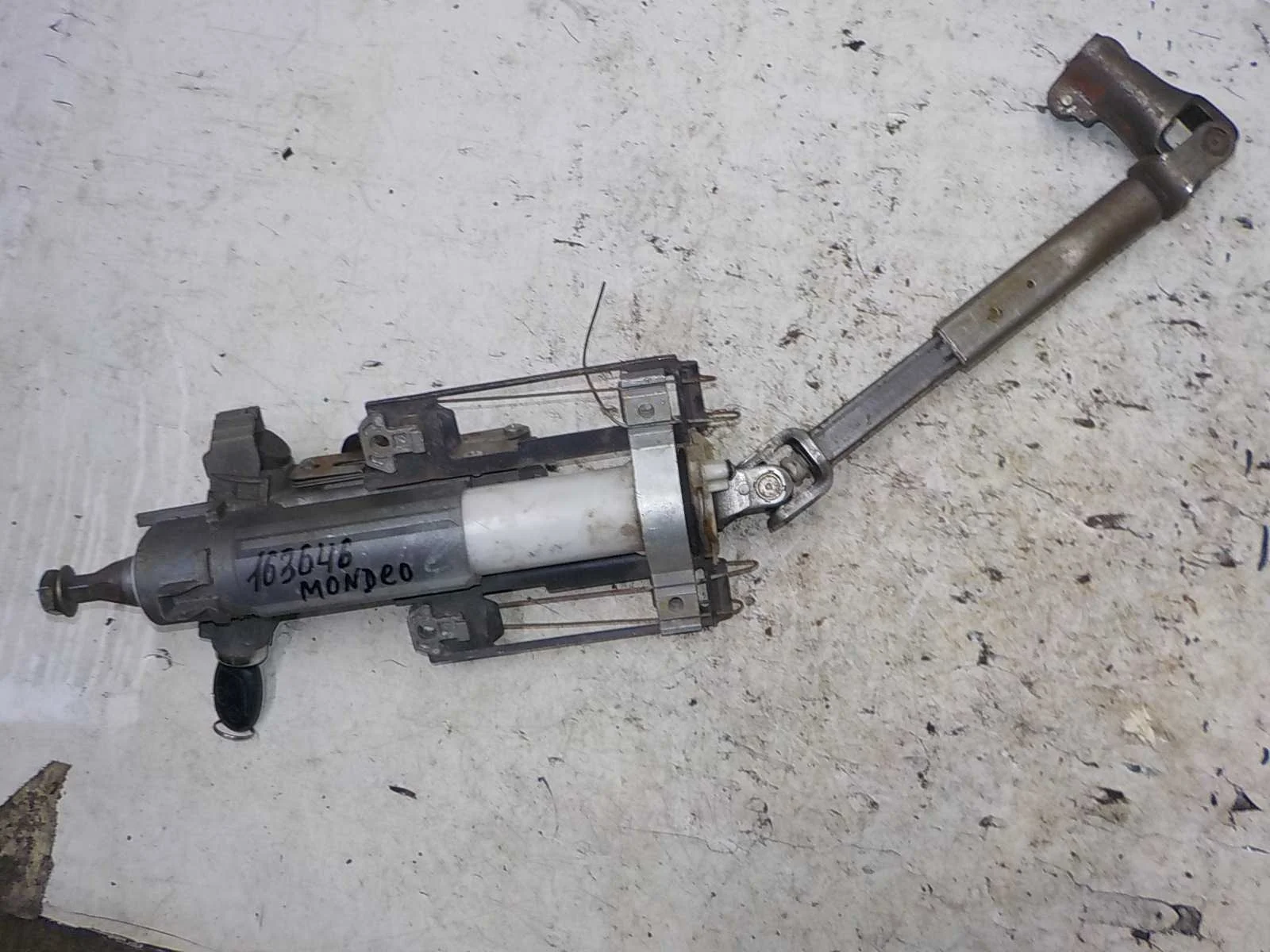 рулевая колонка Ford Mondeo III рестайлинг (2003—2007)