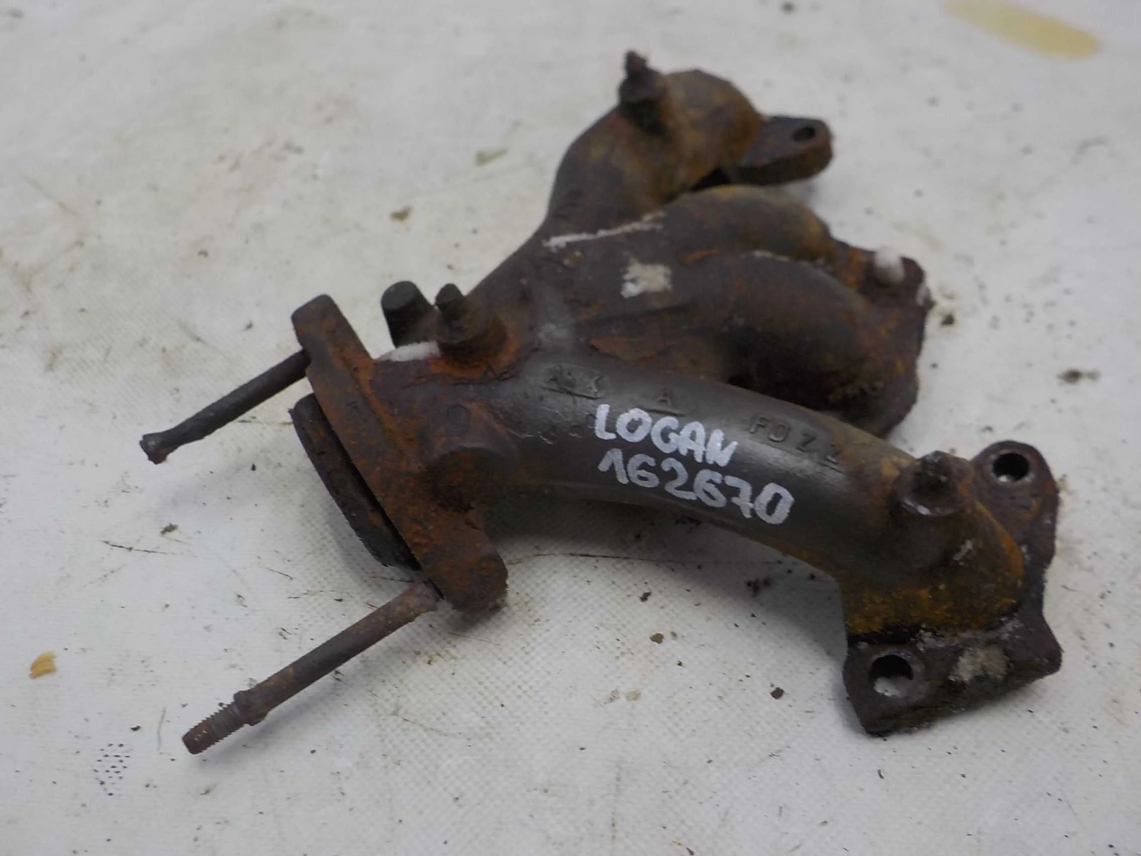 Коллектор выпускной Renault Logan I (2004—2009)