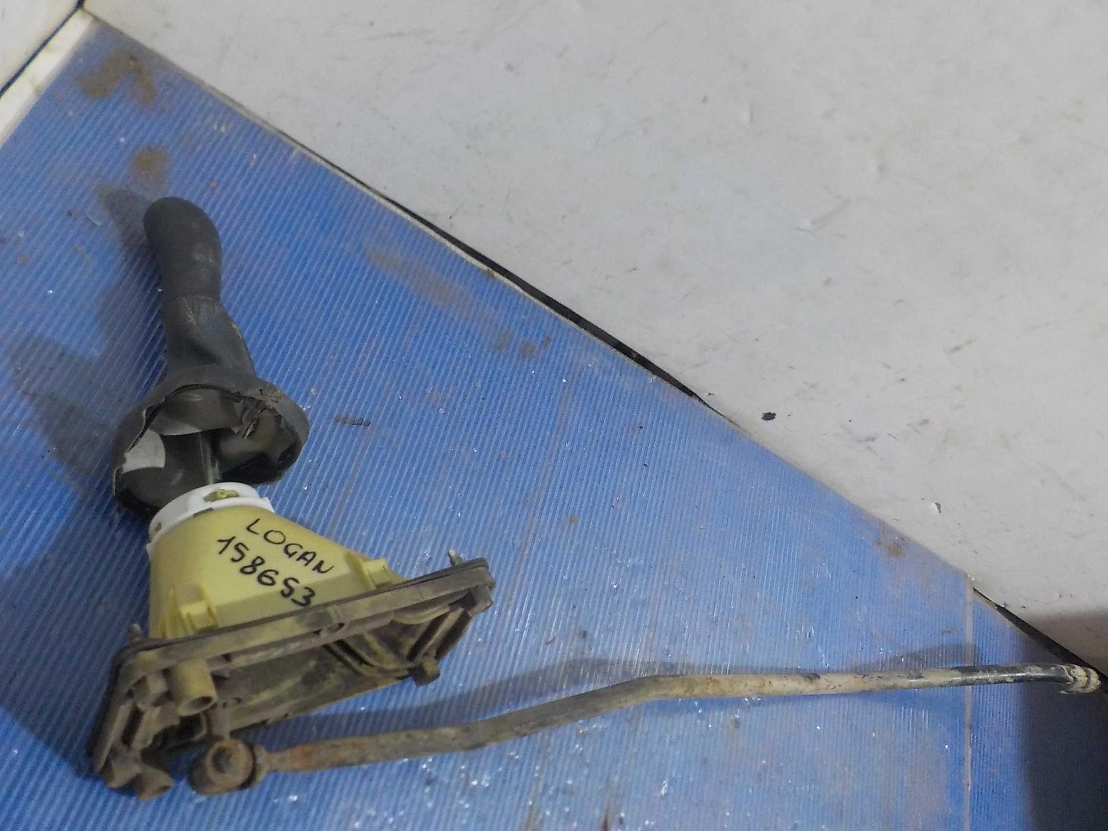 рычаг переключения кпп Renault Logan I рестайлинг (2009—2015)