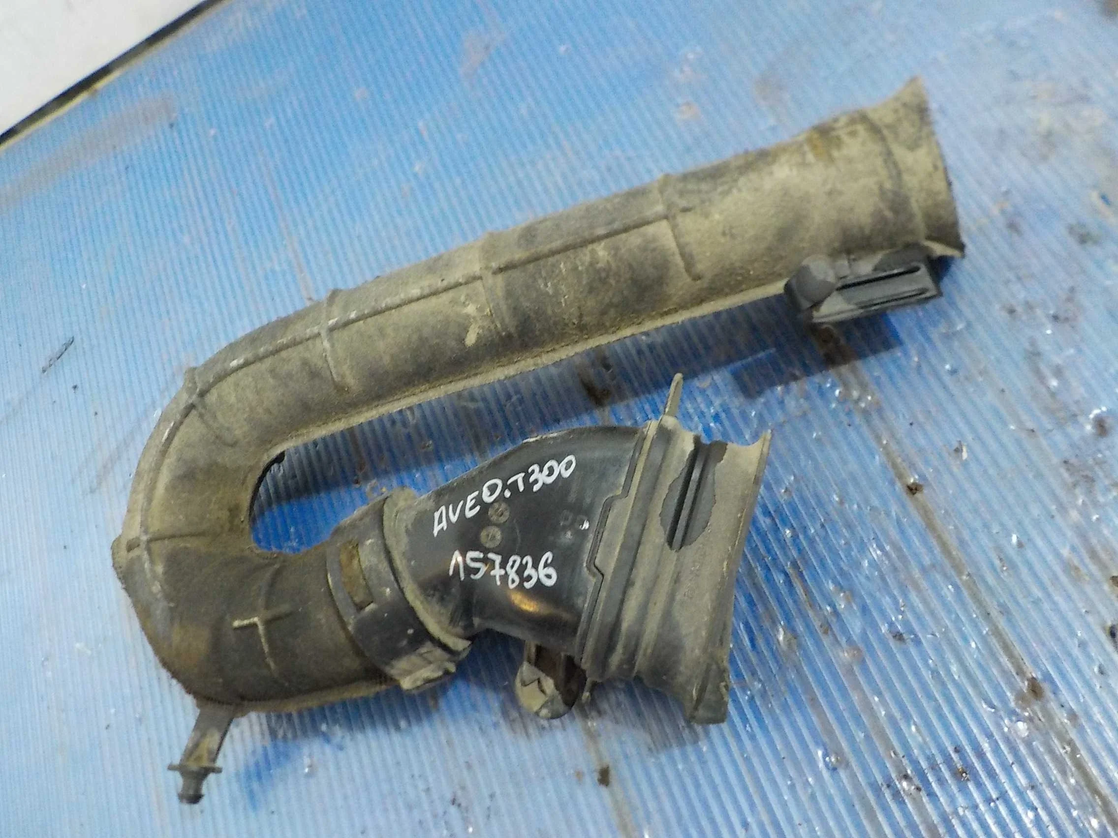 Воздухозаборник Chevrolet Cobalt II (2011—2016)