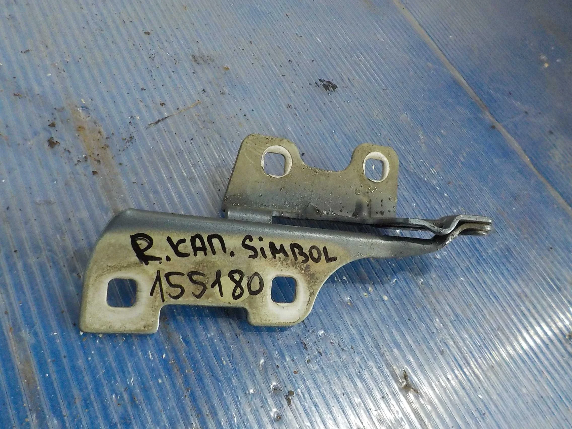 Петля капота Renault Symbol I рестайлинг (2002—2006)  Право