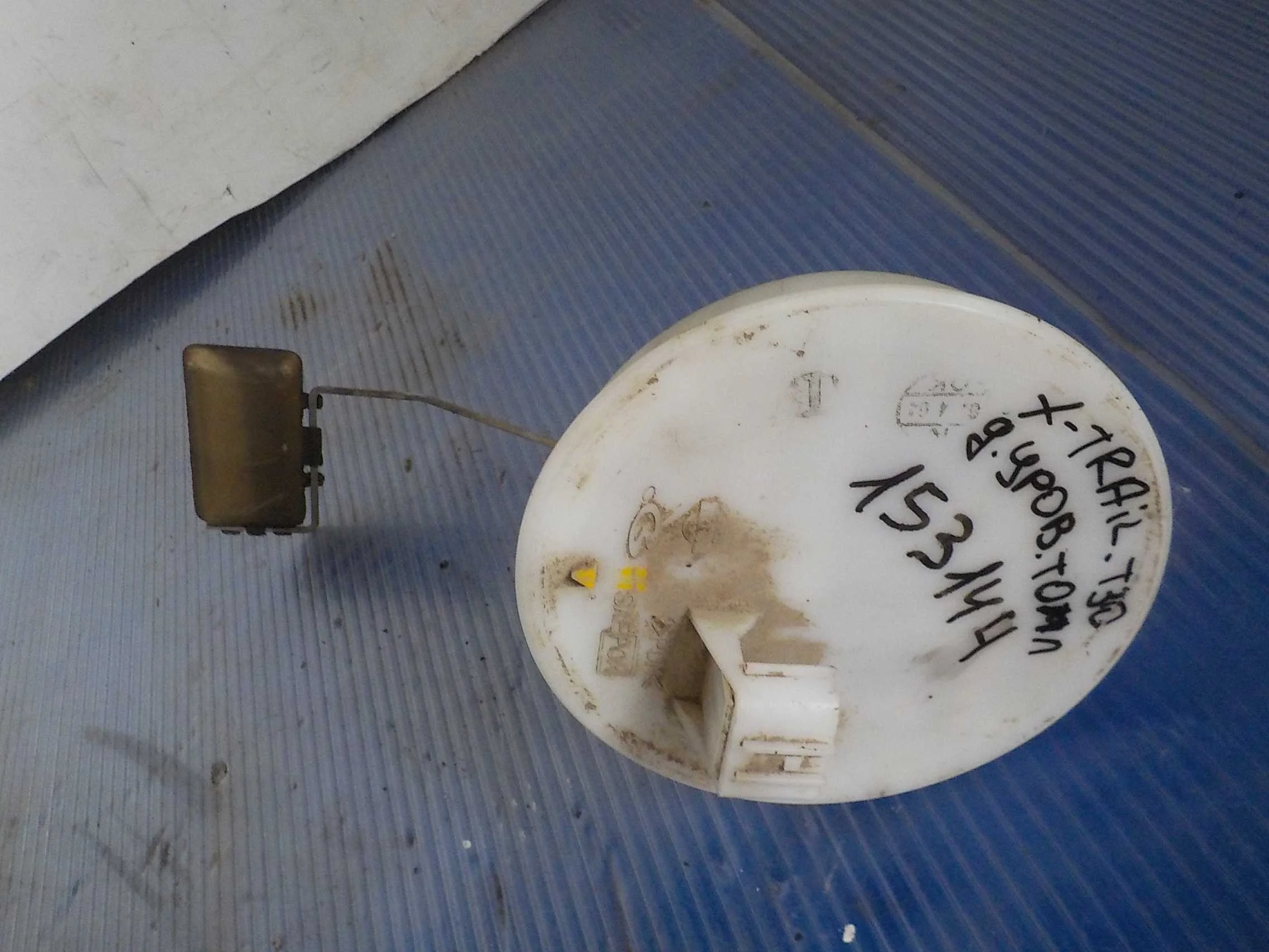 Датчик уровня топлива Nissan X-Trail I (2000—2007)