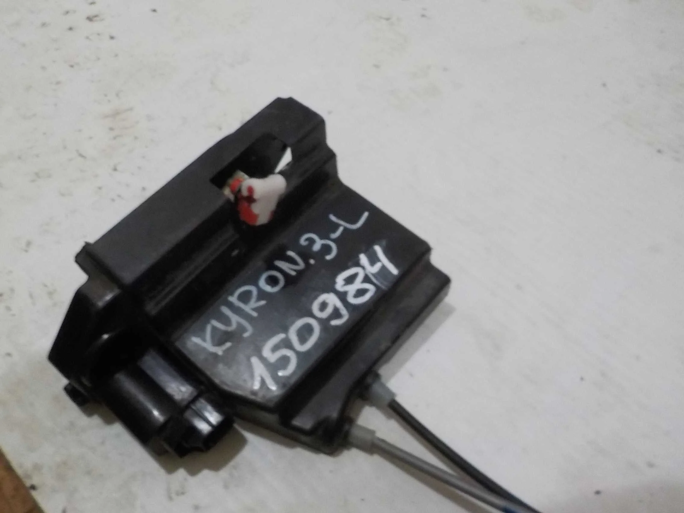 Замок двери SsangYong Kyron I рестайлинг (2007—2015) Зад Лево