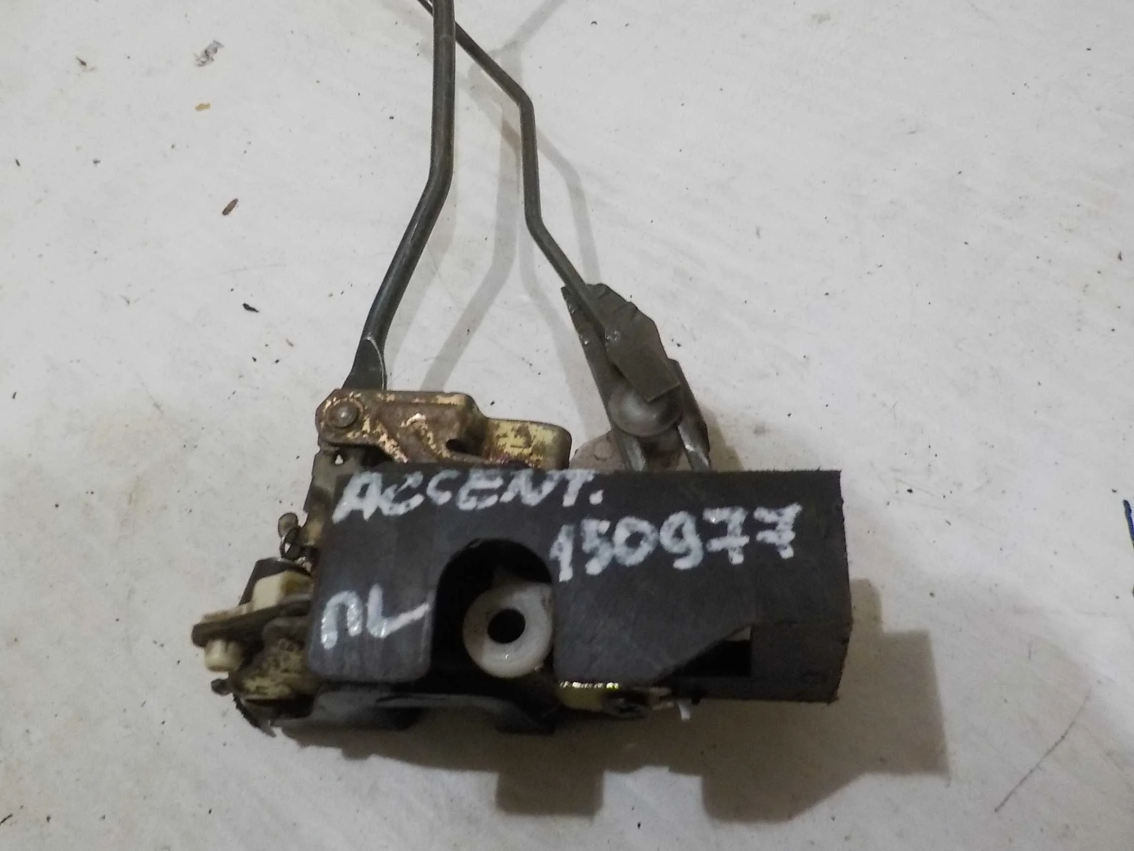 Замок двери Hyundai Accent II (1999—2012) Перед Лево