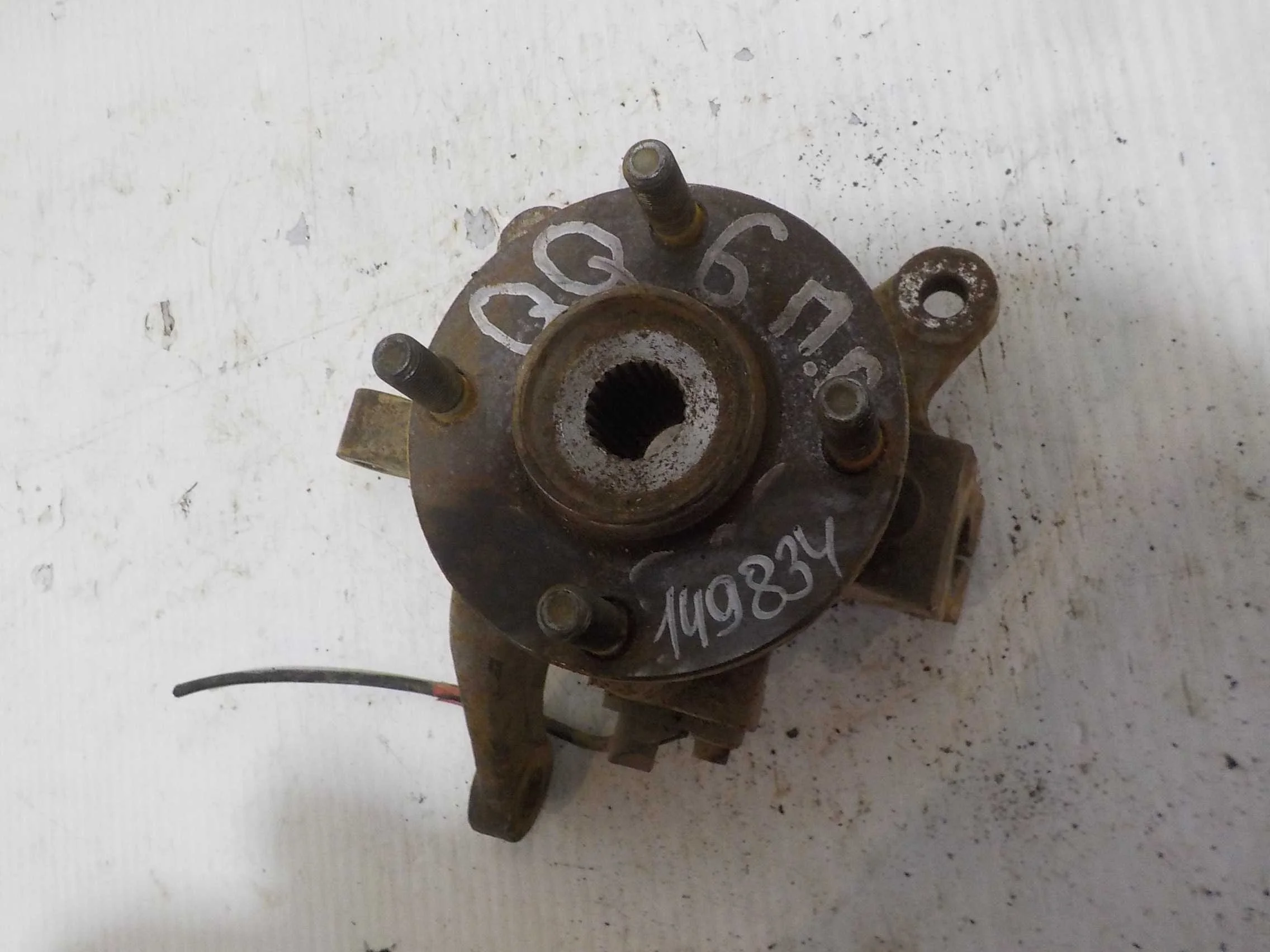 кулак поворотный Chery Kimo (A1) A1 (2008—2015) Перед Право