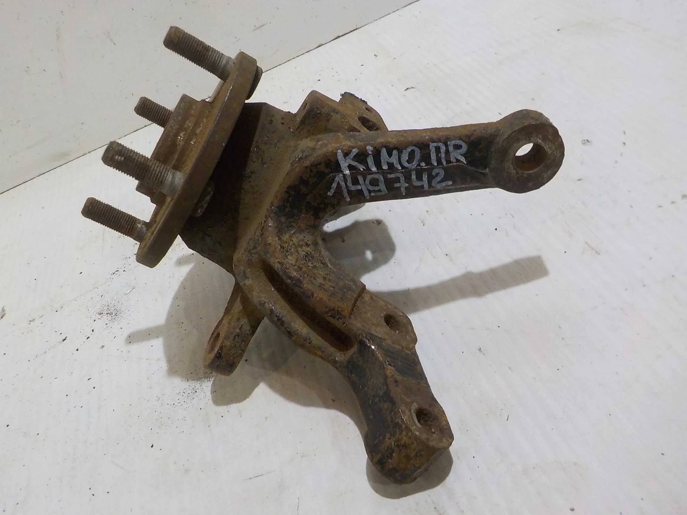 кулак поворотный Chery Kimo (A1) A1 (2008—2015) Перед Право